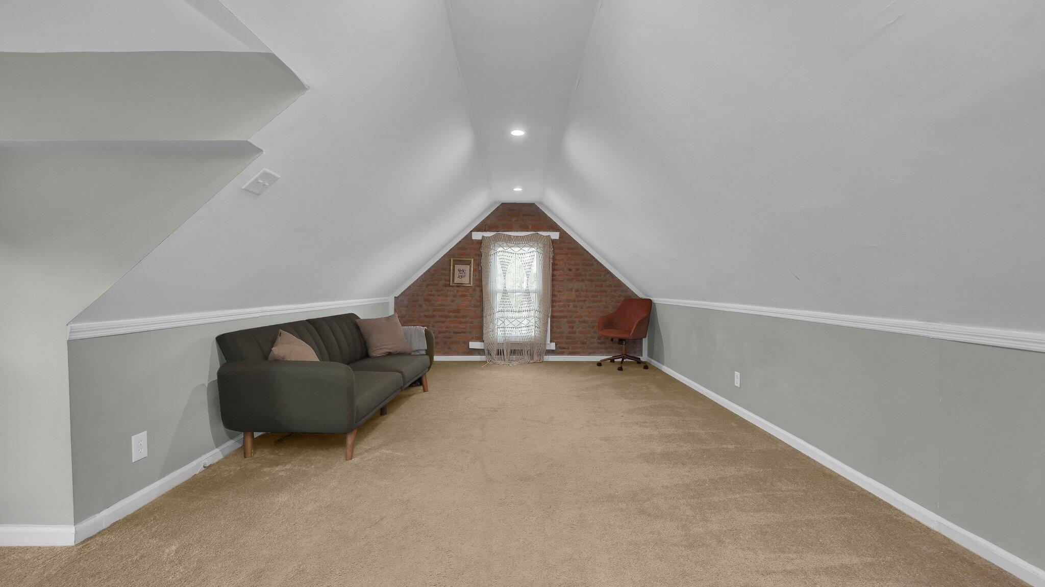 1479 Lockbourne Road Property Photo 16
