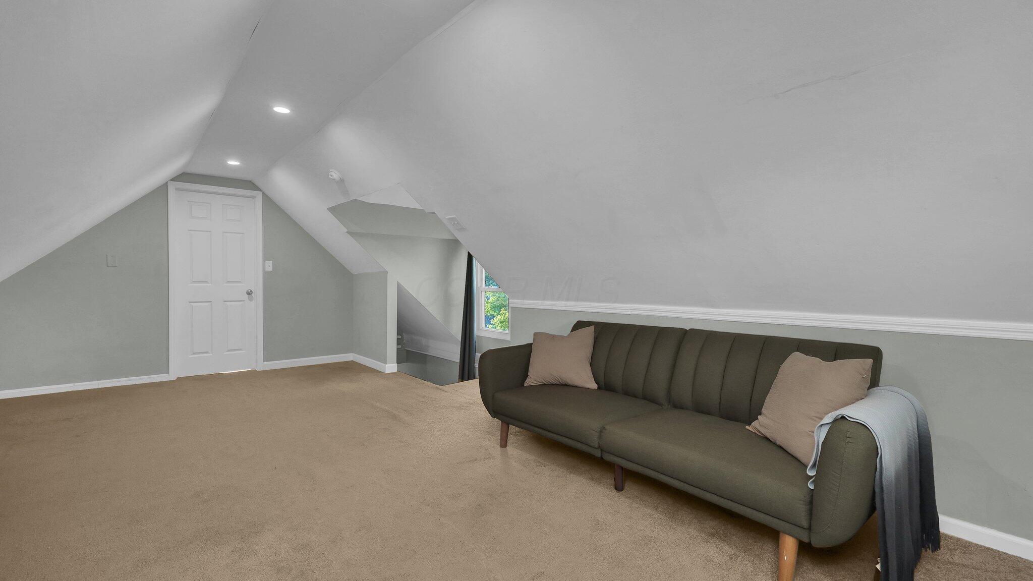 1479 Lockbourne Road Property Photo 17