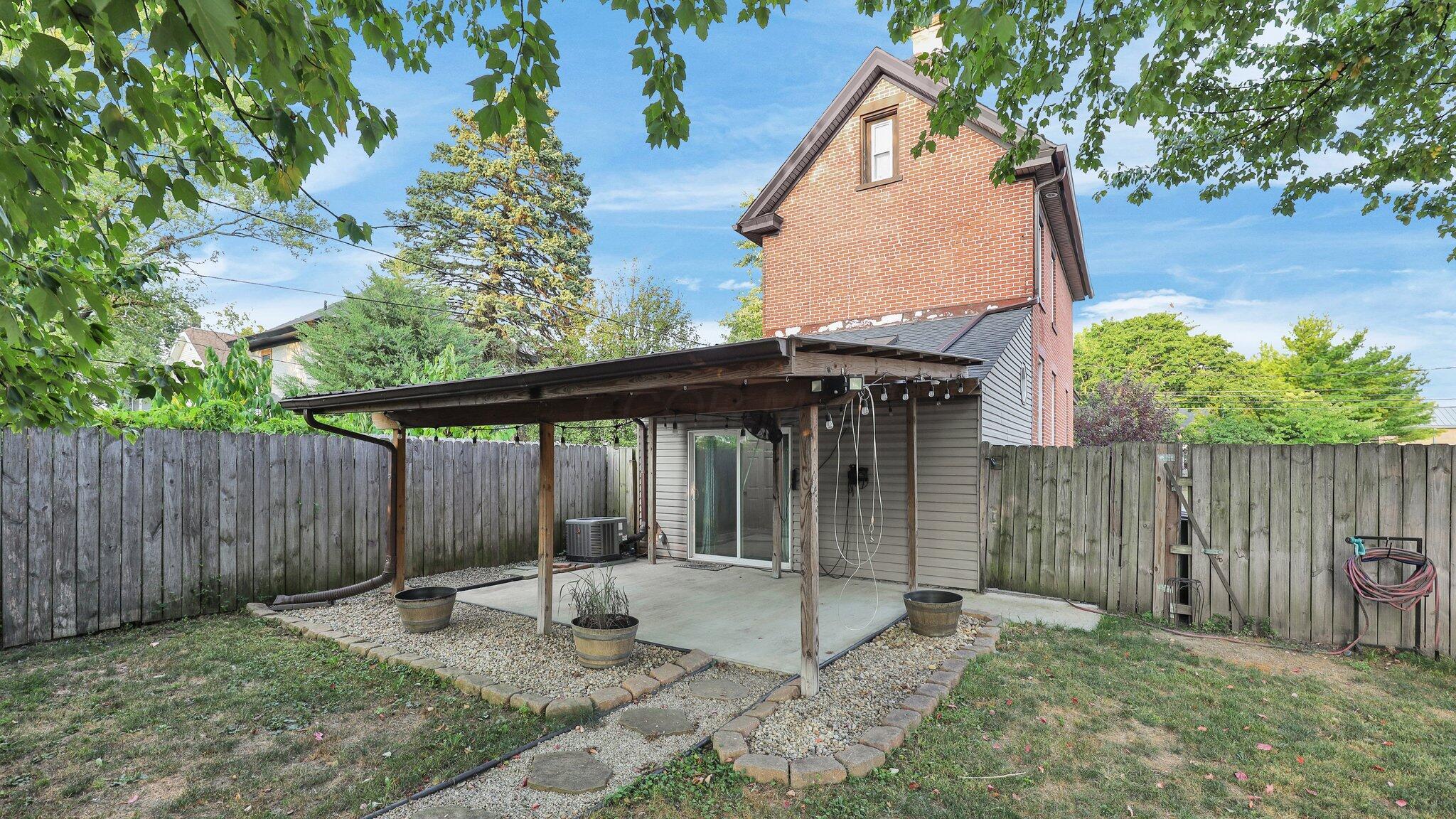 1479 Lockbourne Road Property Photo 18