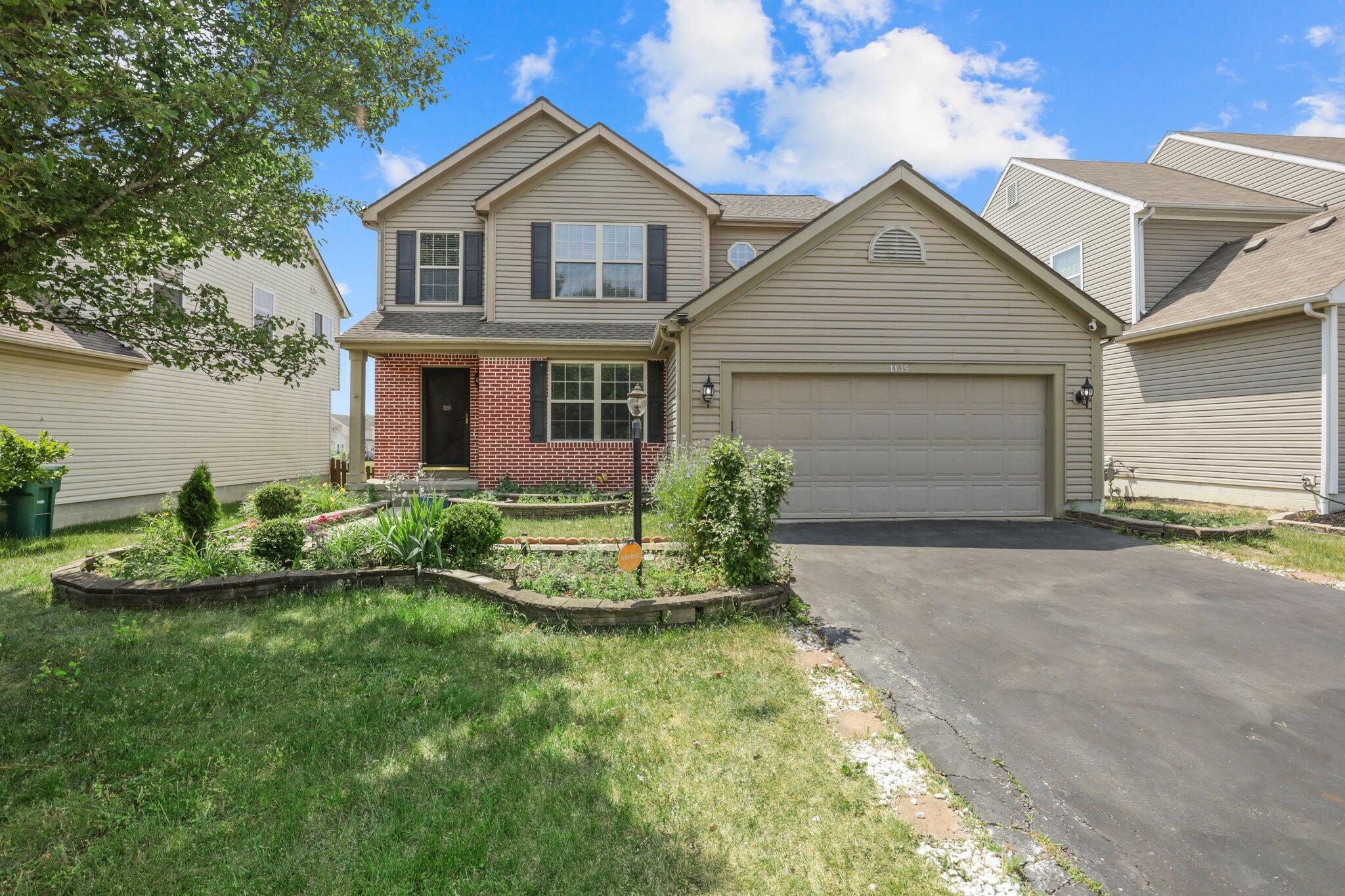 1135 Streamside Drive Property Photo 1