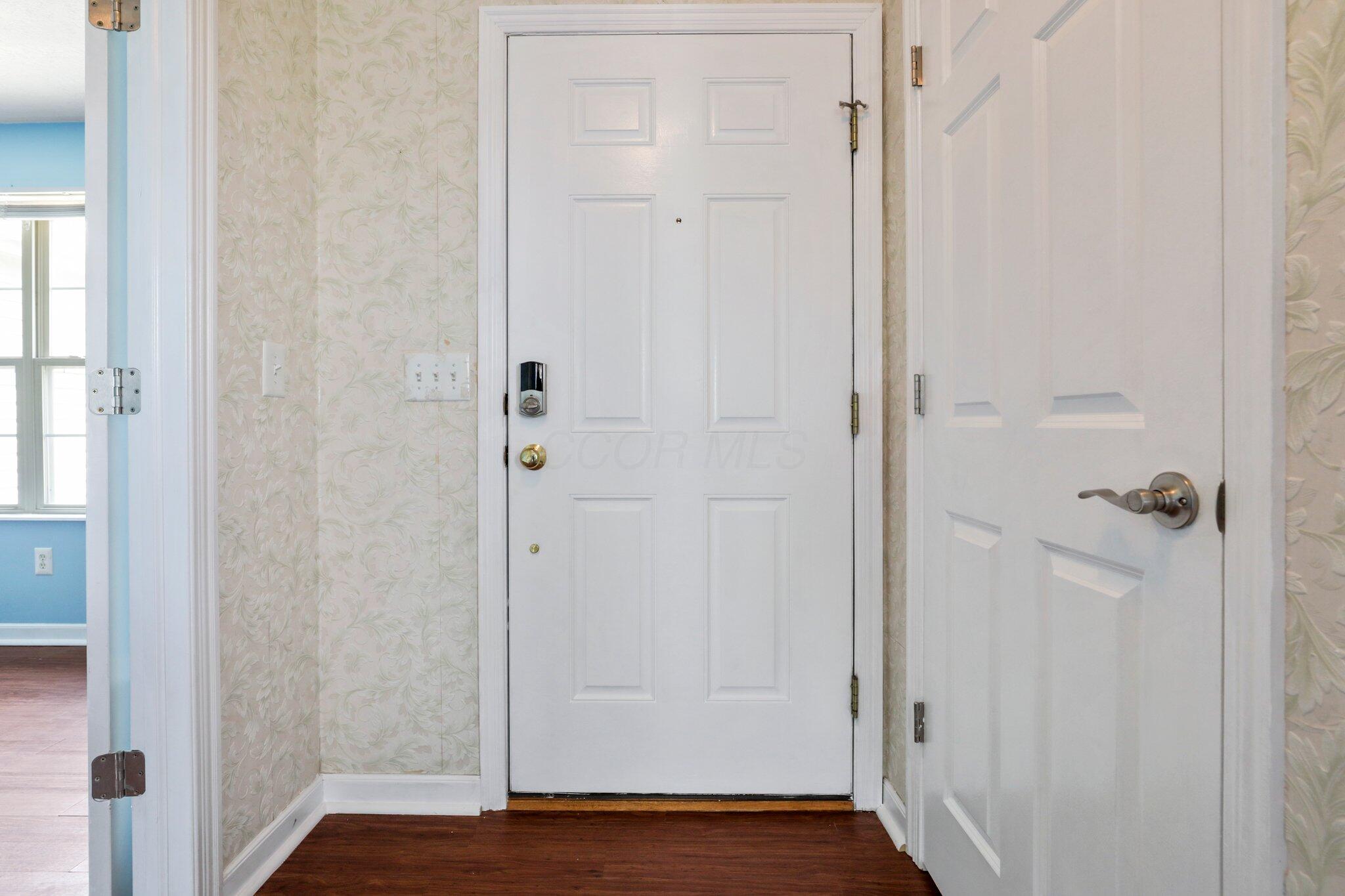 1135 Streamside Drive Property Photo 7