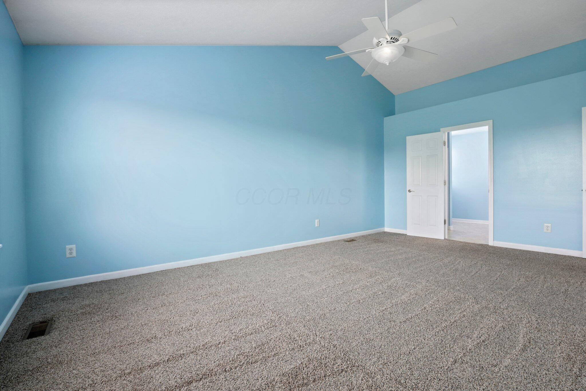 1135 Streamside Drive Property Photo 21