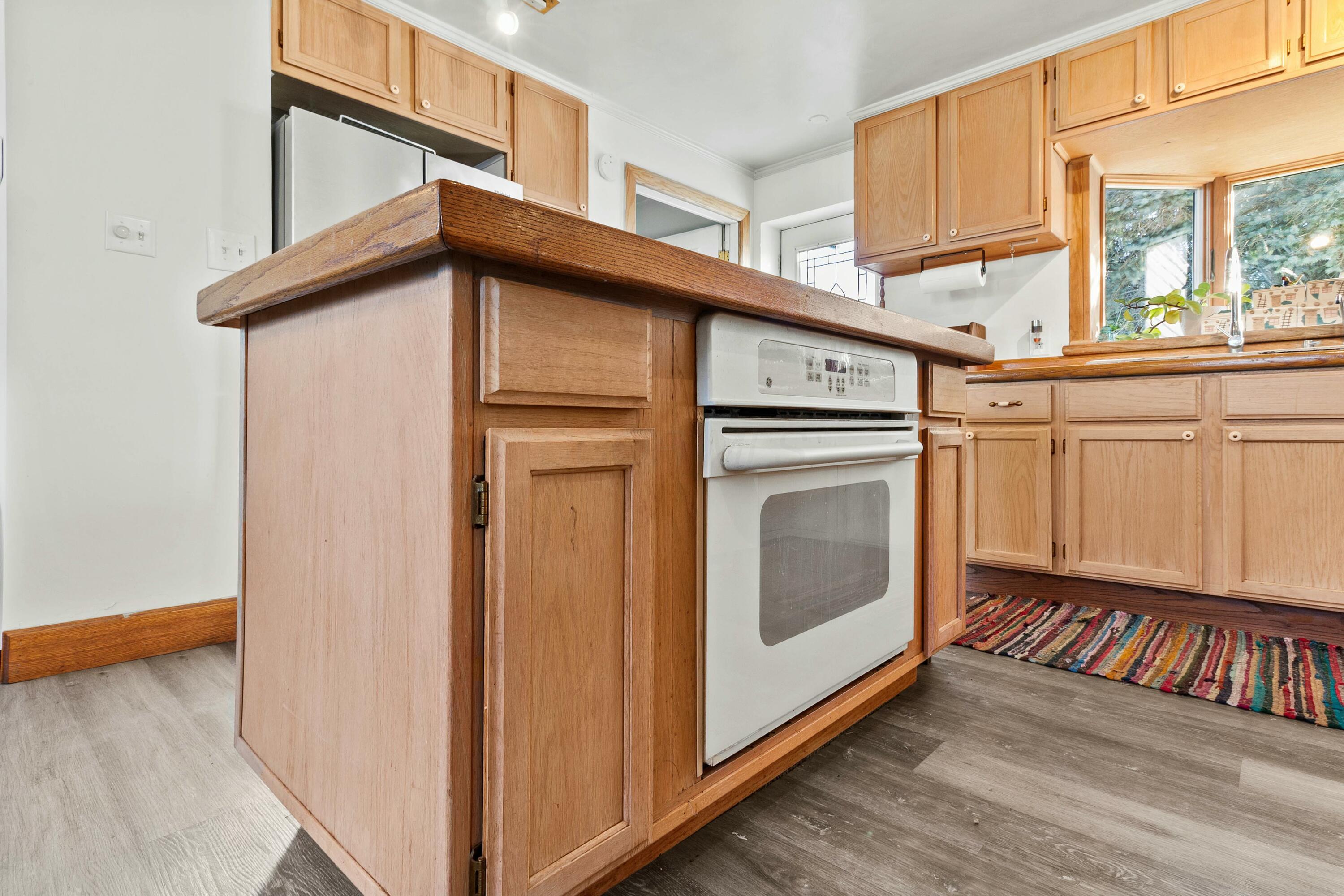 441 Julia Street Property Photo 15