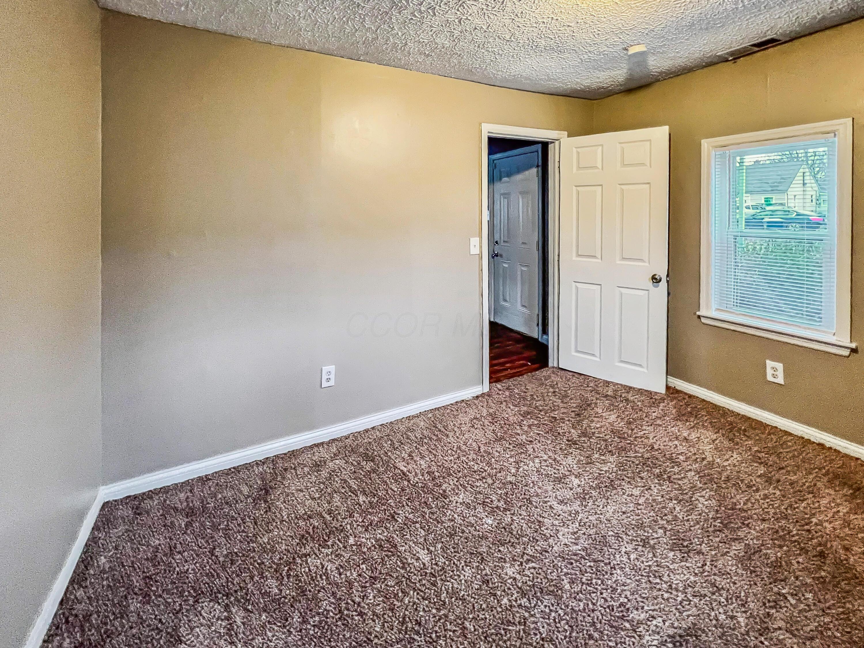530 Pierce Avenue Property Photo 11
