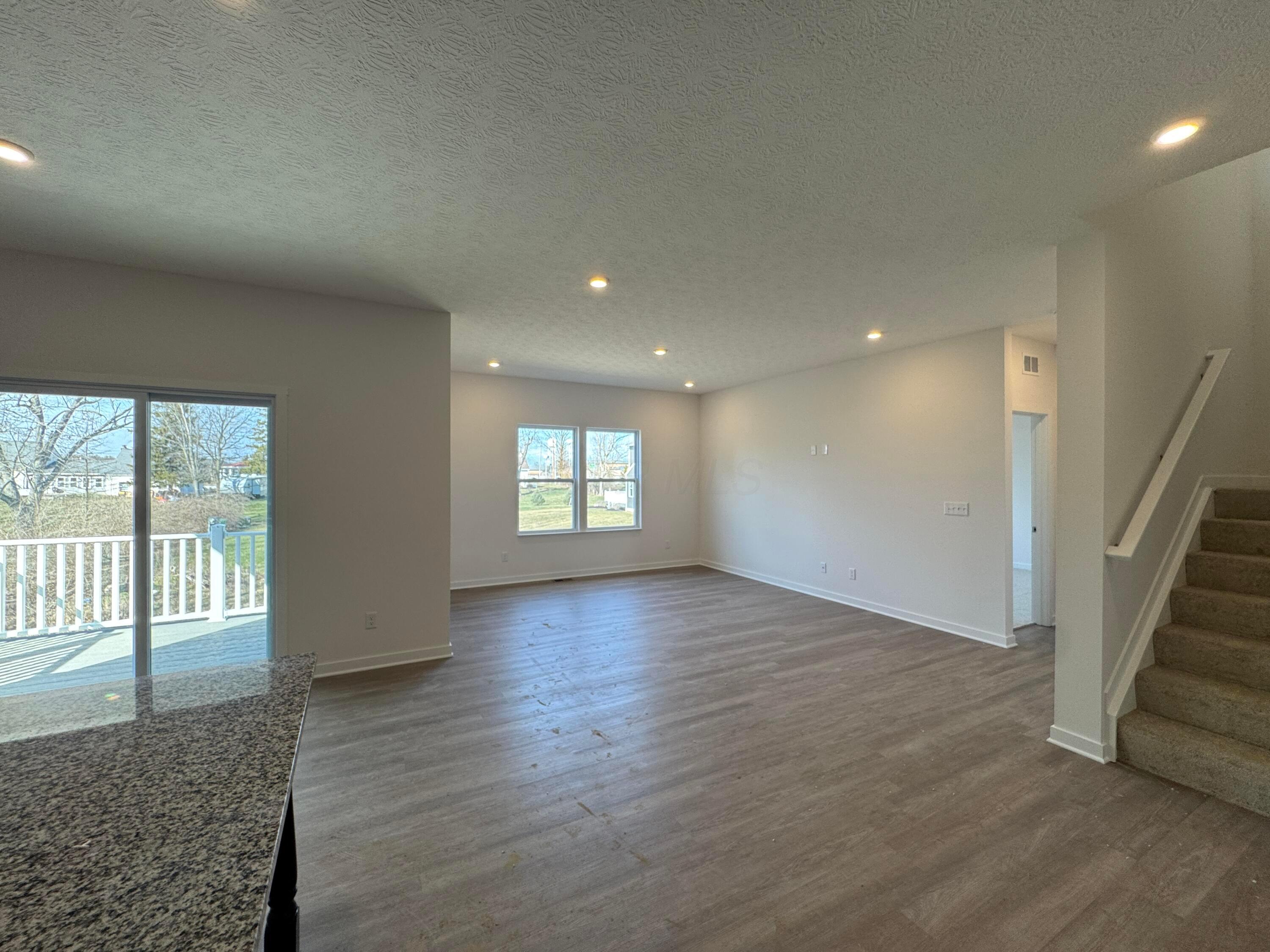 452 Creekside Drive Property Photo 7