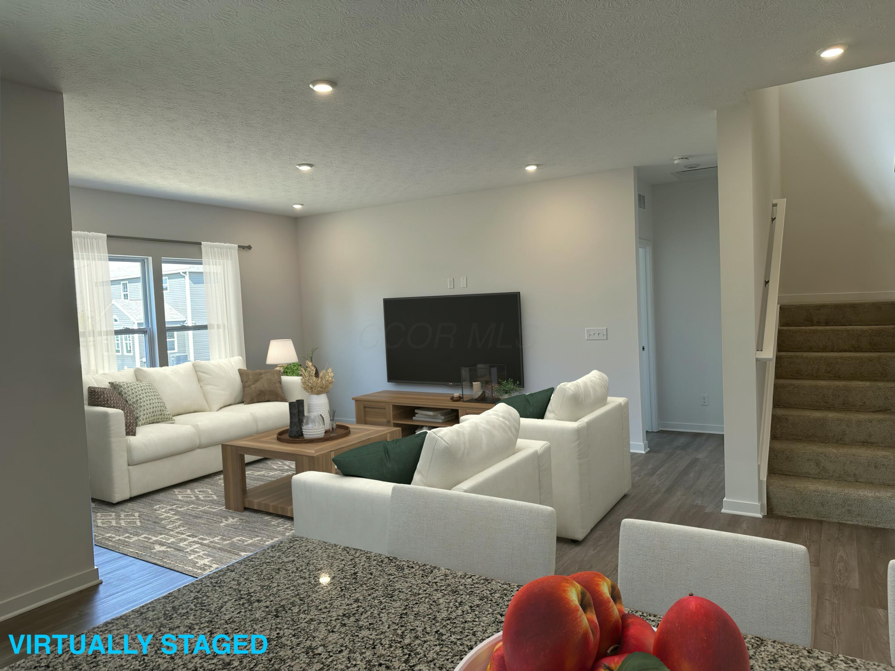 452 Creekside Drive Property Photo 8