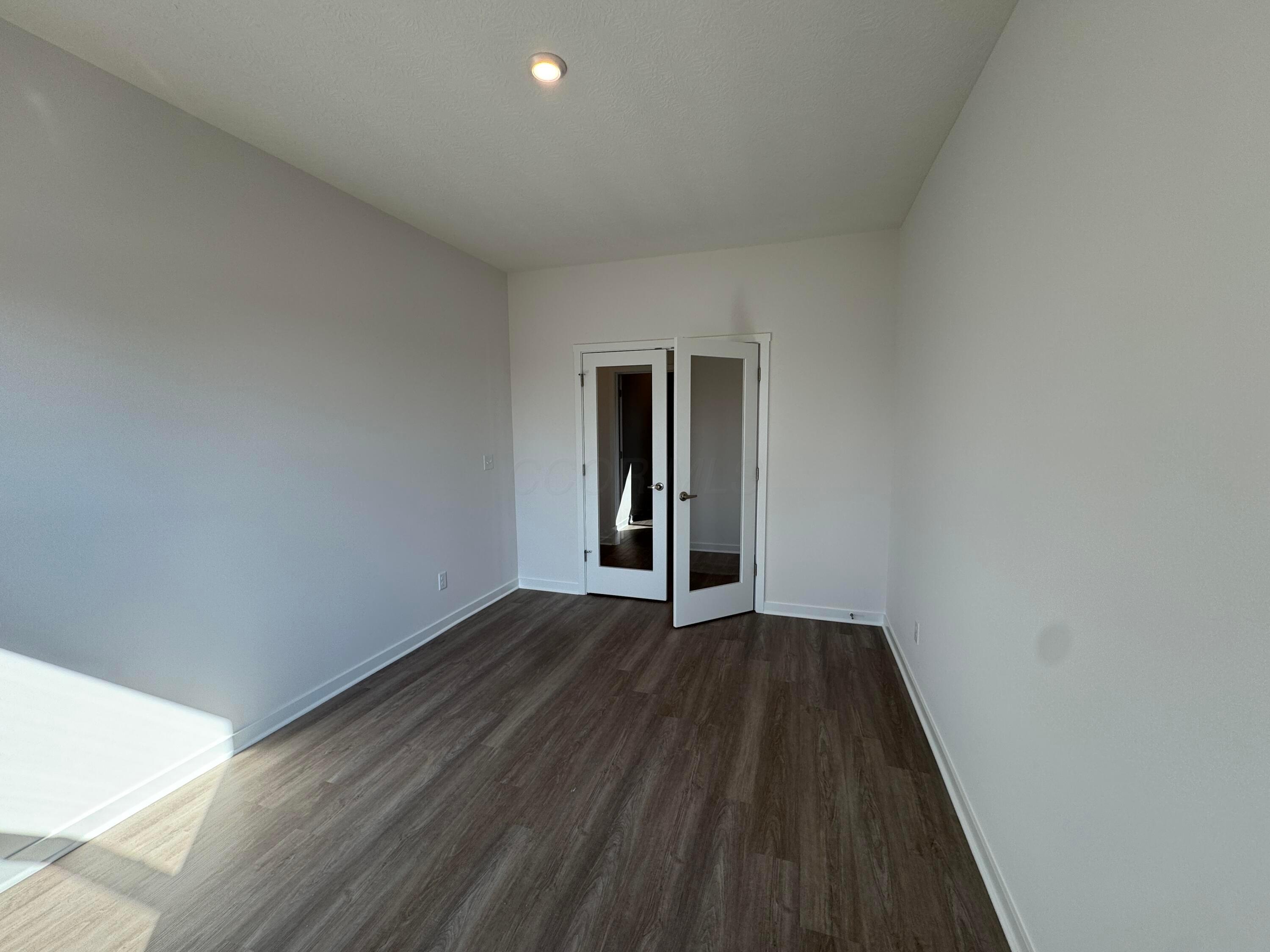 452 Creekside Drive Property Photo 18