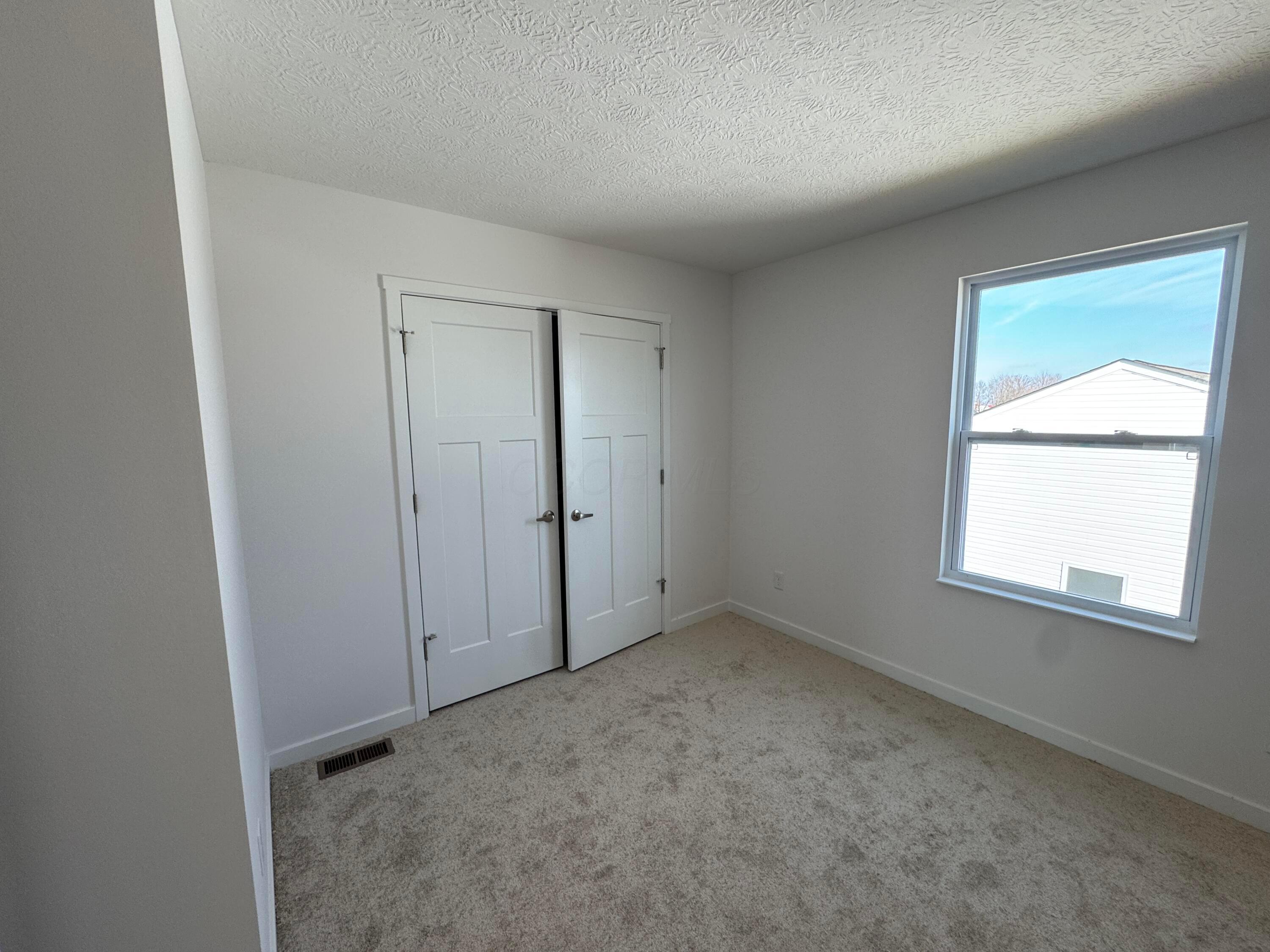 452 Creekside Drive Property Photo 27