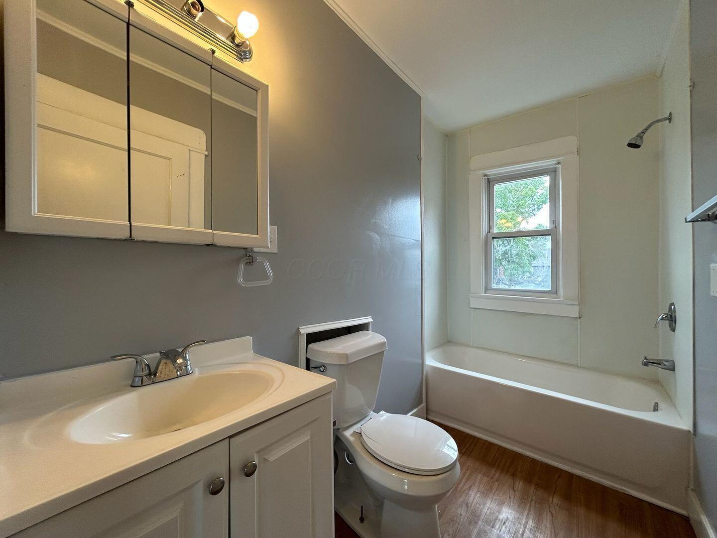 341 E 18th Avenue Property Photo 8