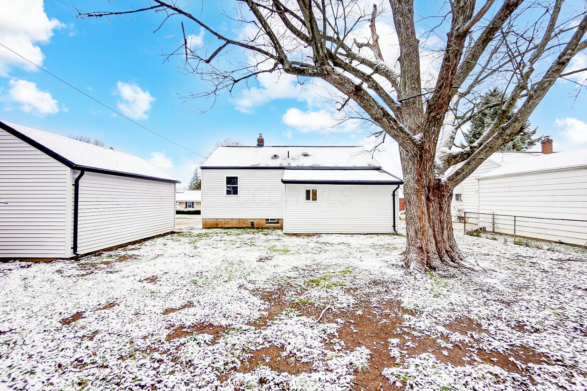 1418 Amherst Road Property Photo 27