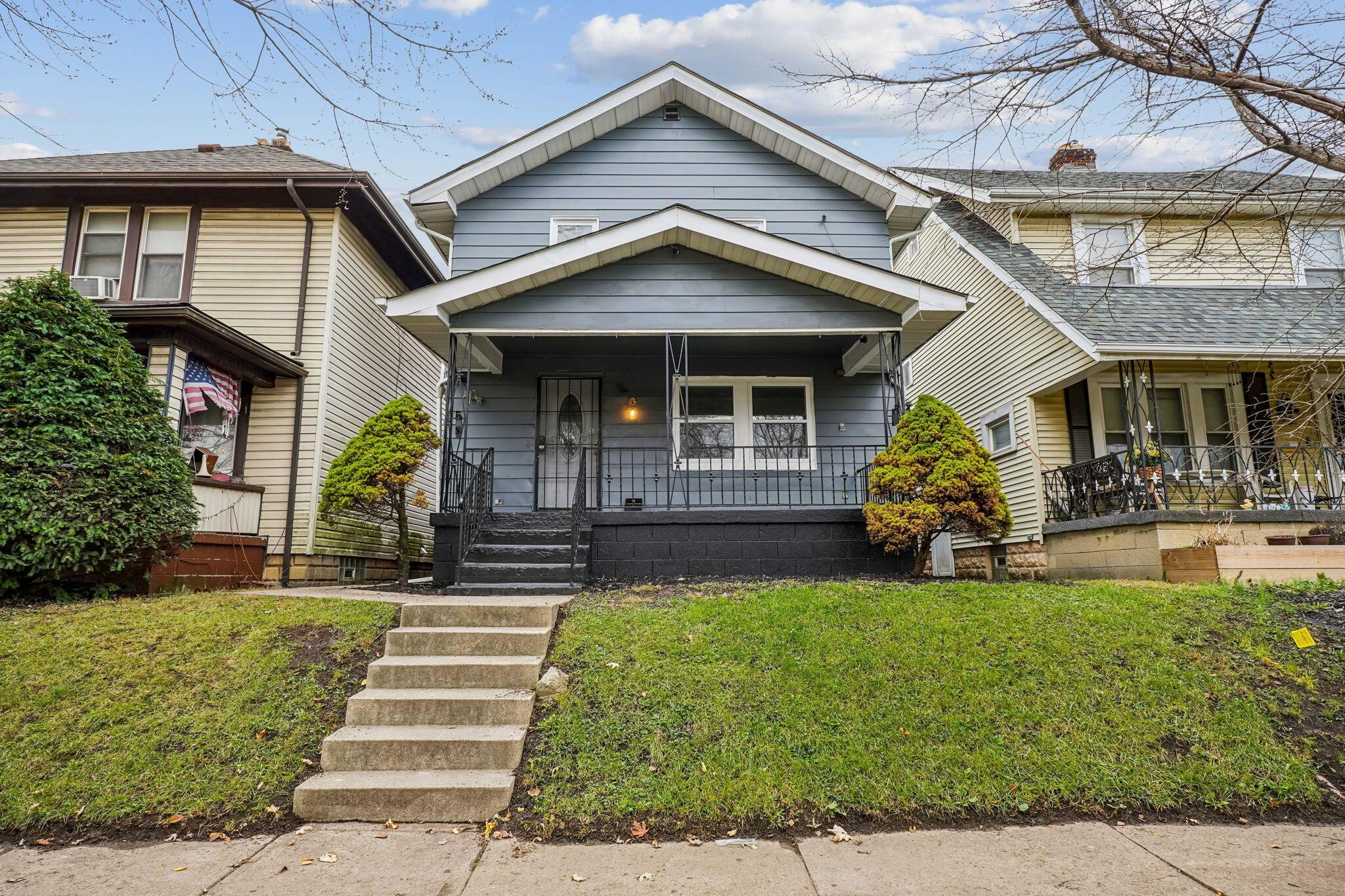 163 S Wayne Avenue Property Photo 1
