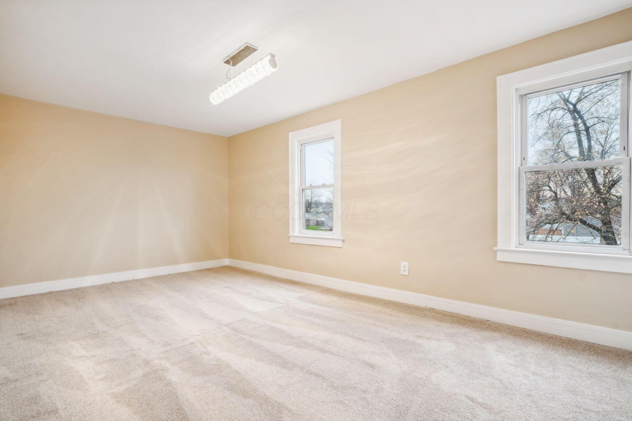 163 S Wayne Avenue Property Photo 13