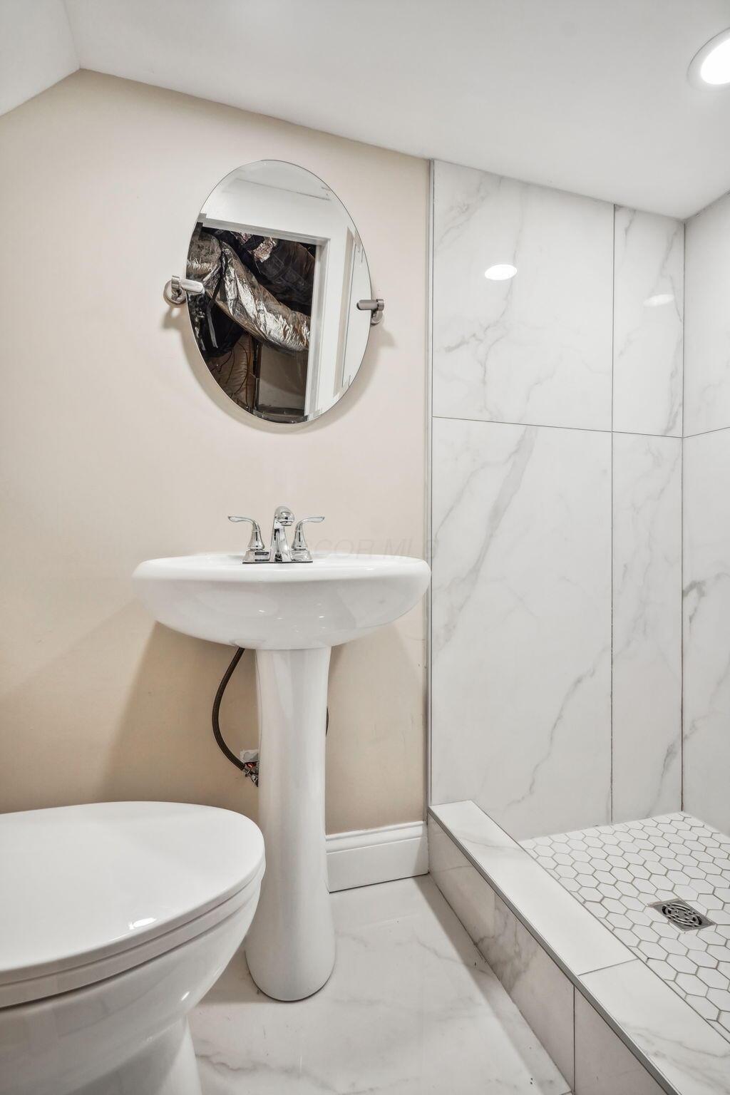 163 S Wayne Avenue Property Photo 22