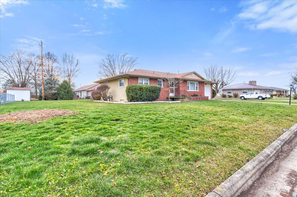 313 Rosewood Avenue Property Photo 2