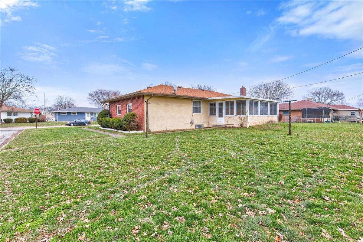 313 Rosewood Avenue Property Photo 4