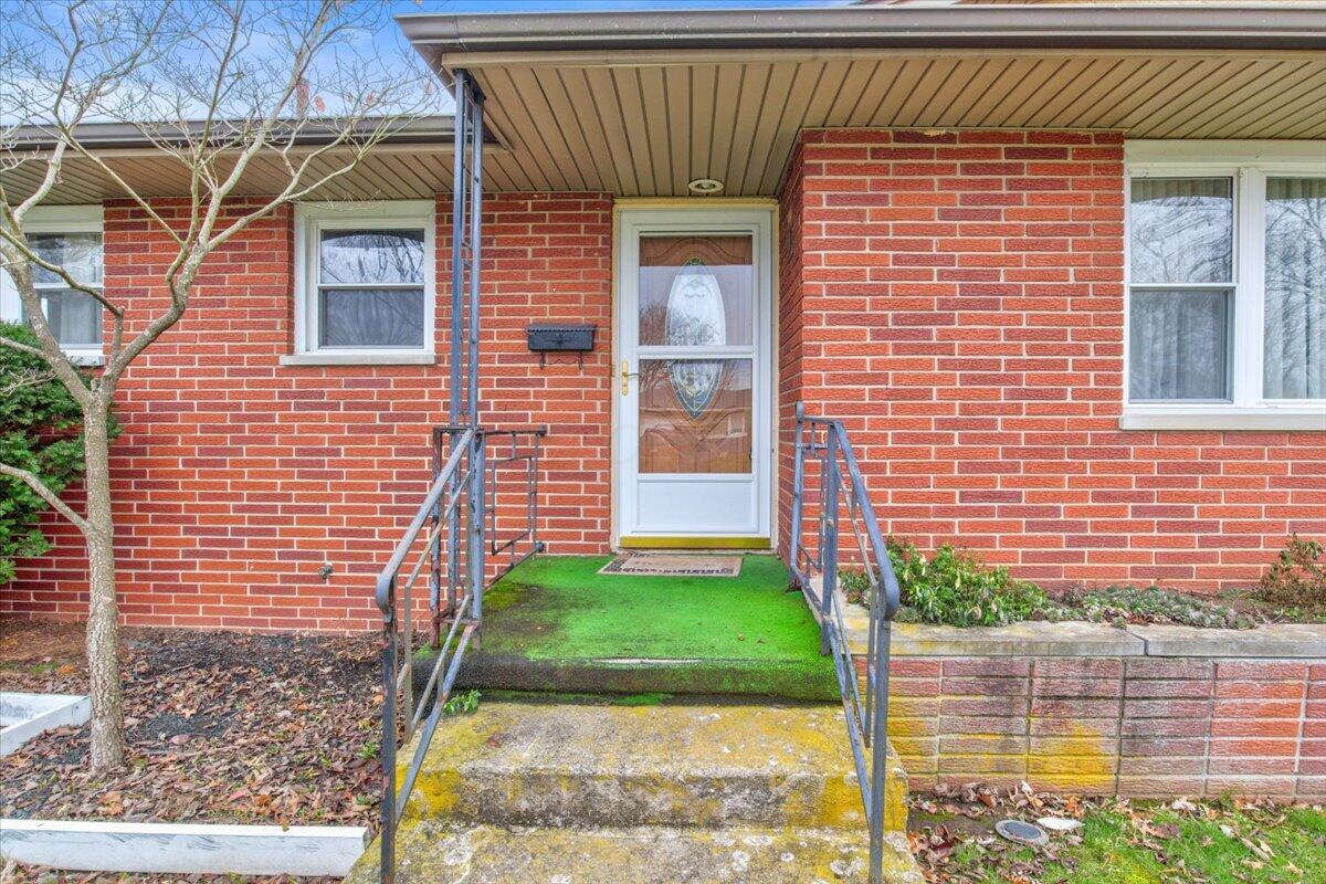 313 Rosewood Avenue Property Photo 7