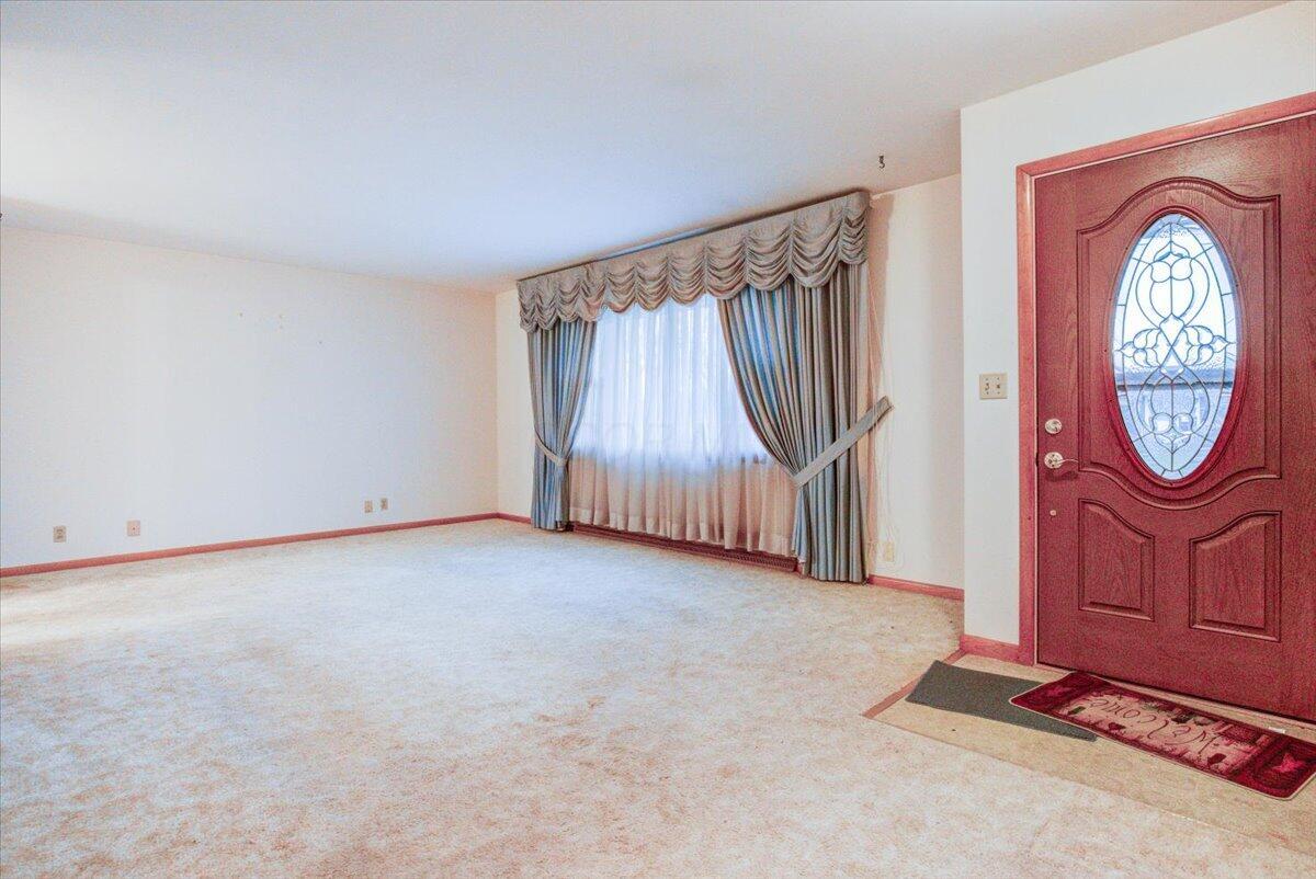 313 Rosewood Avenue Property Photo 9