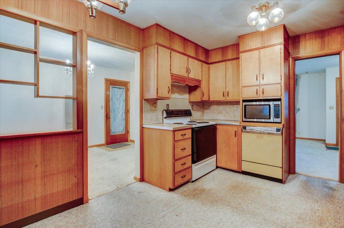 313 Rosewood Avenue Property Photo 11