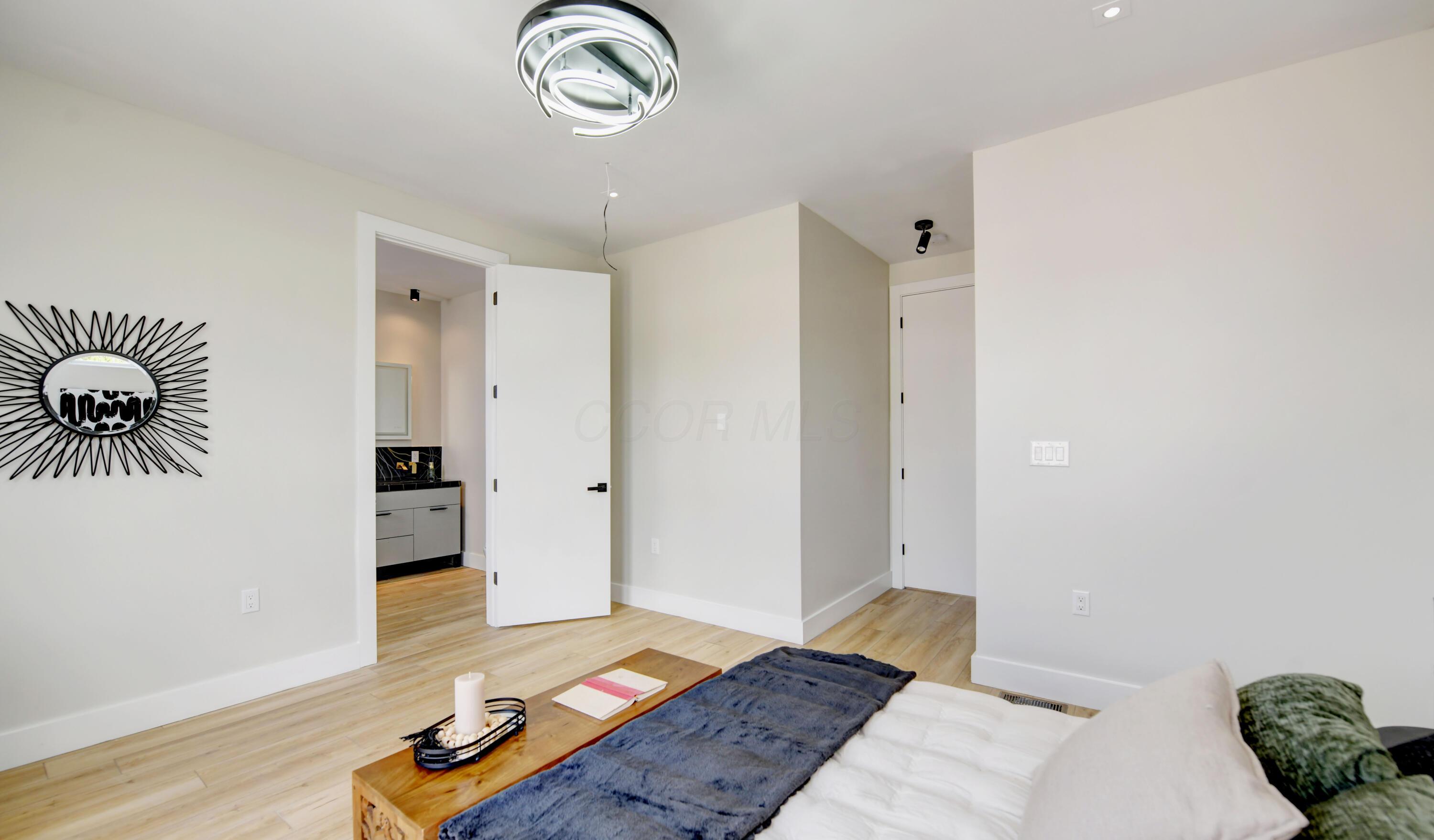1042 Mcallister Avenue Property Photo 18