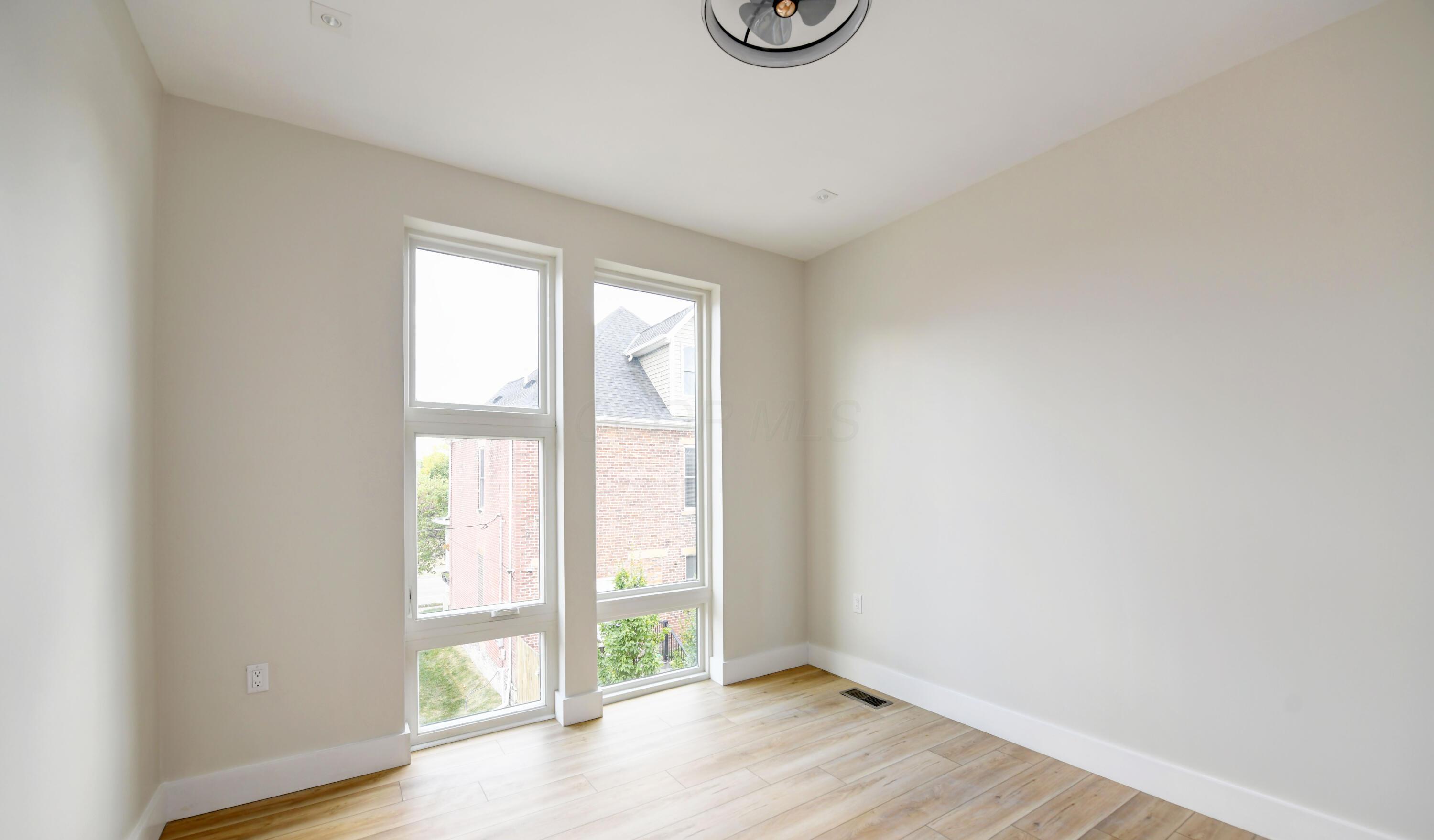 1042 Mcallister Avenue Property Photo 23