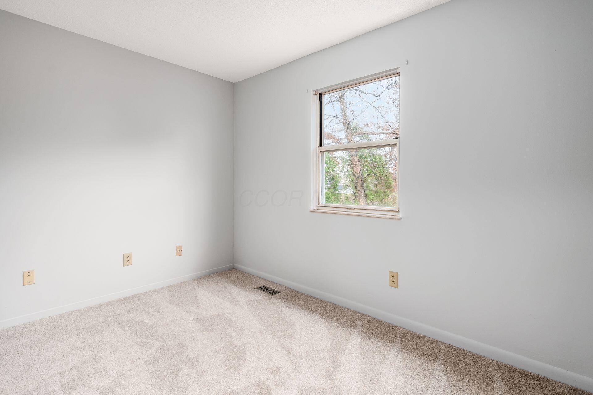 7792 Barkwood Drive, 9c Property Photo 16