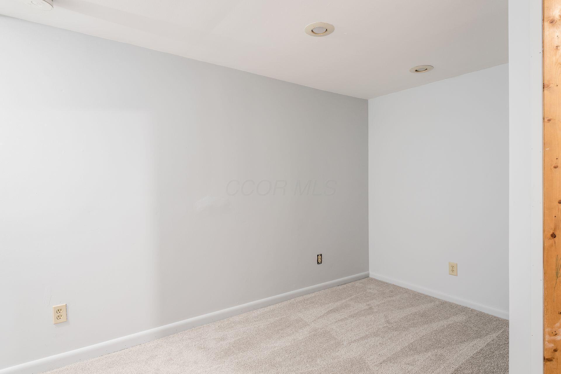 7792 Barkwood Drive, 9c Property Photo 25