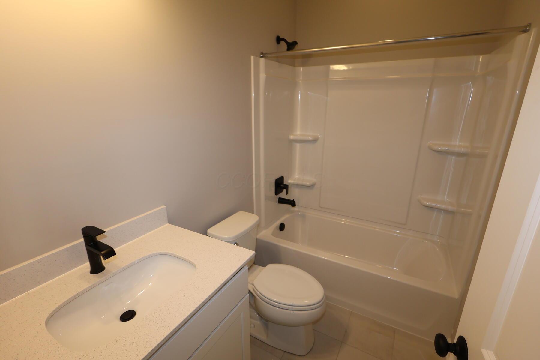 439 Oakland Hills Loop Property Photo 3