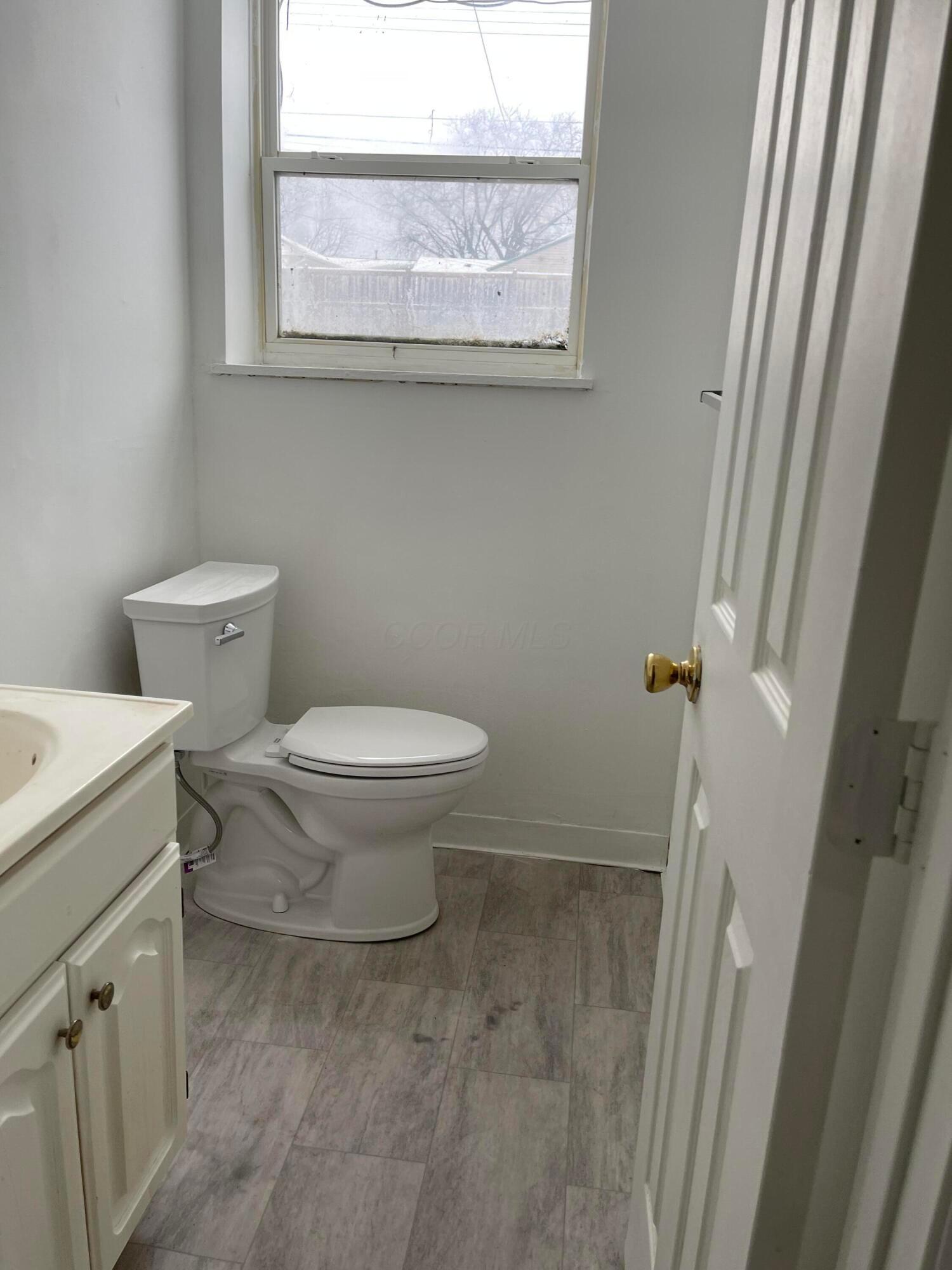 3214 Kenray Drive Property Photo 4
