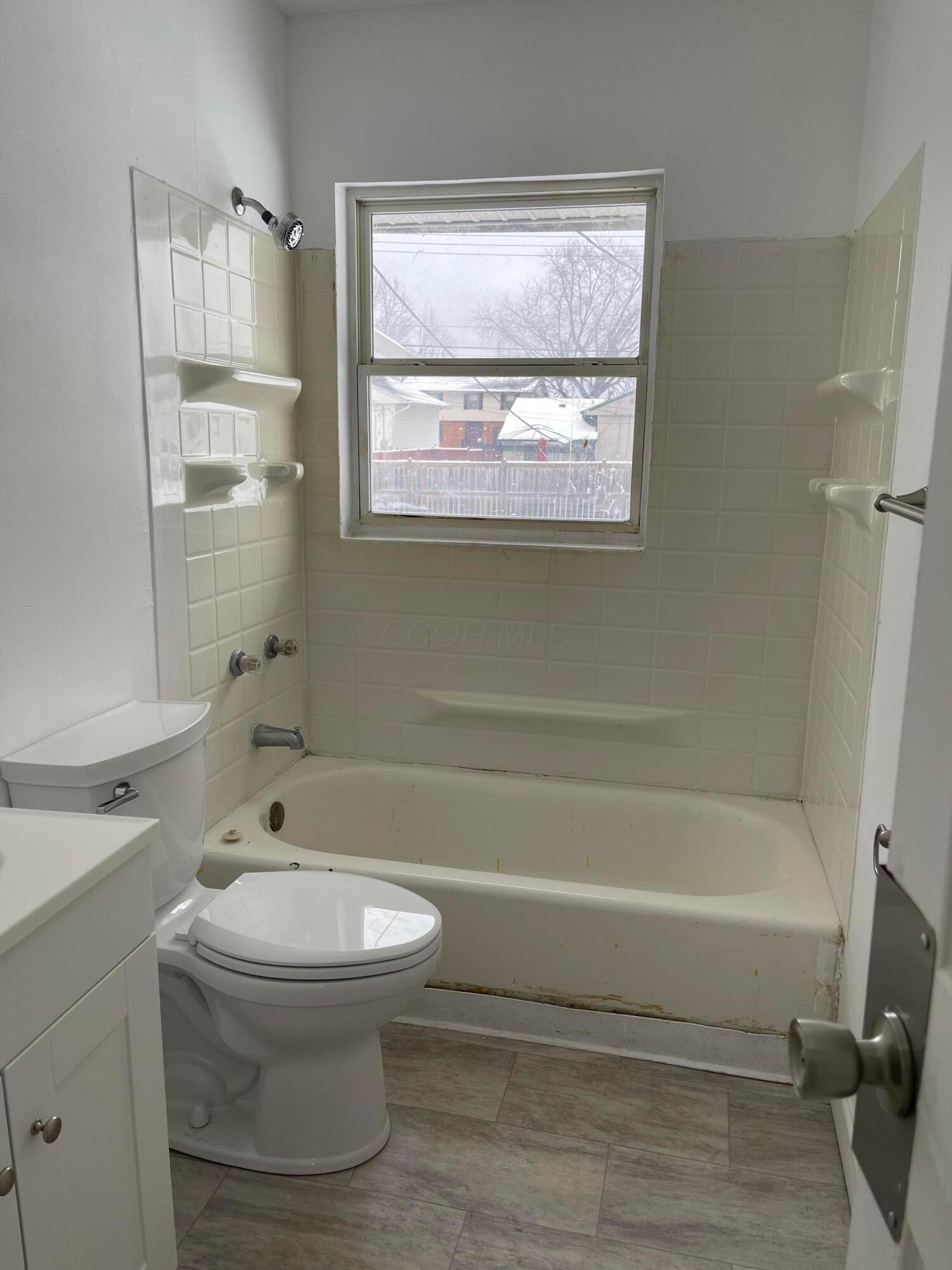 3214 Kenray Drive Property Photo 6