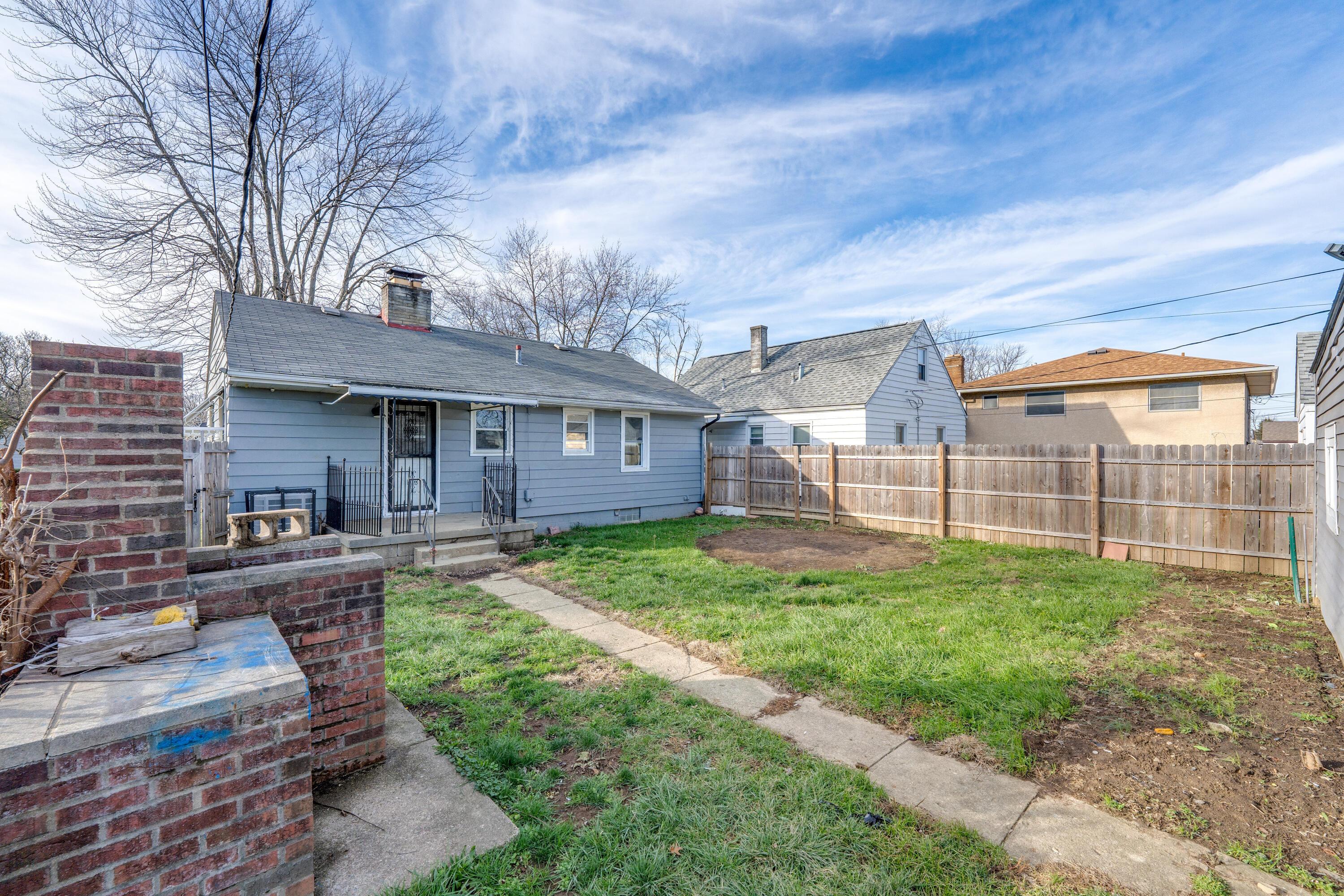 864 S Weyant Avenue Property Photo 21