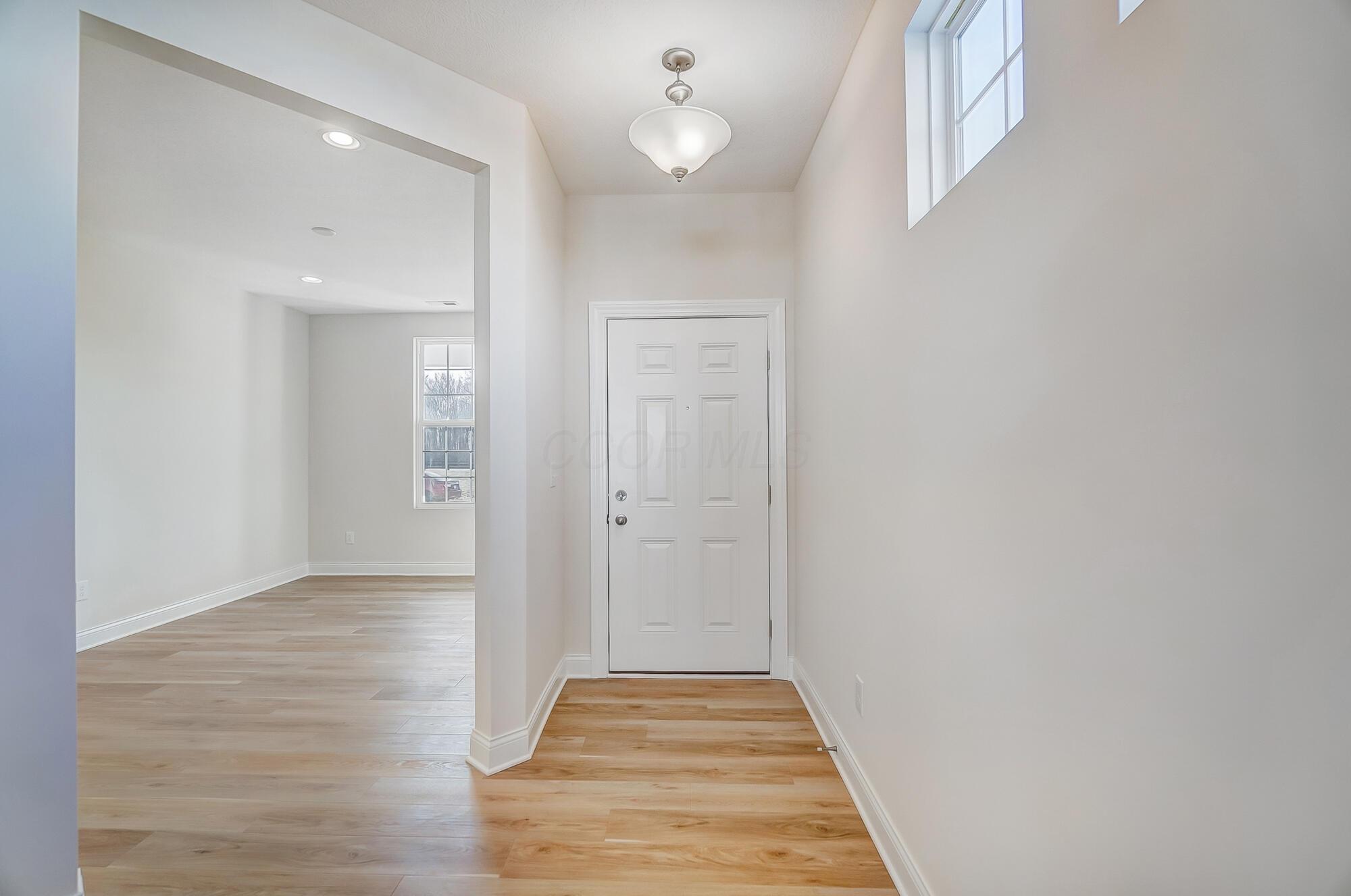 8706 Apricot Way Property Photo 2