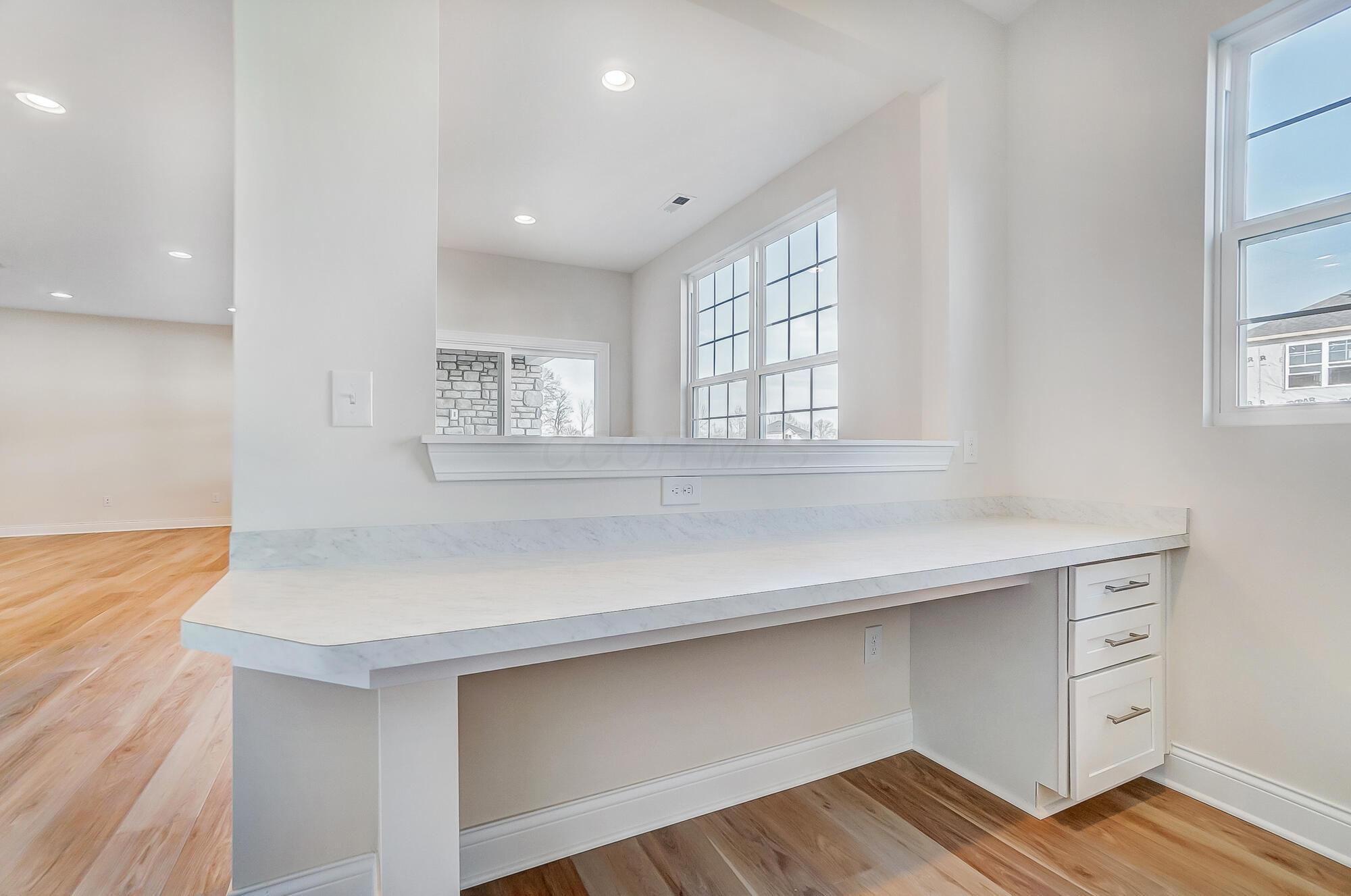 8706 Apricot Way Property Photo 18