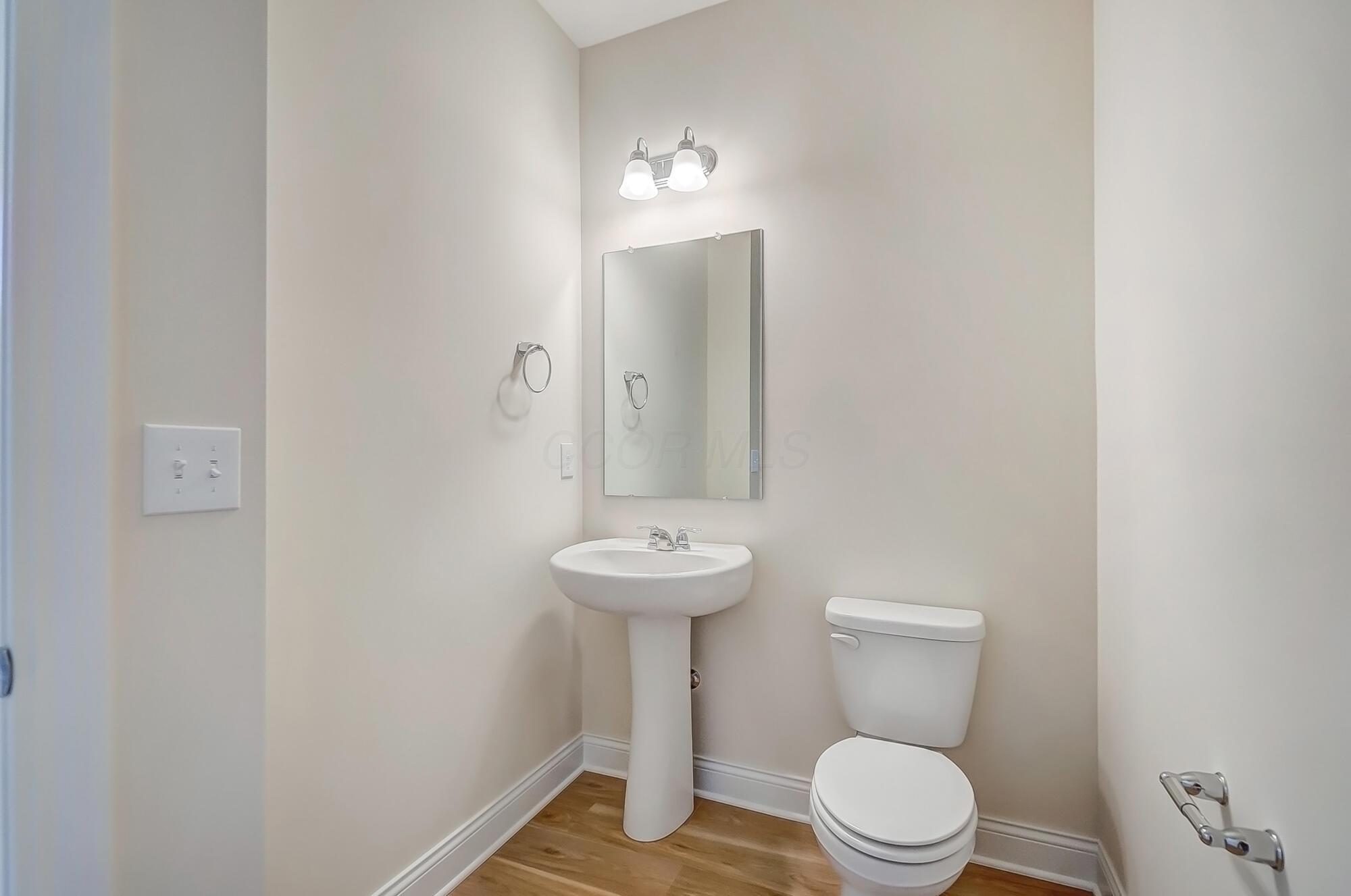 8706 Apricot Way Property Photo 23