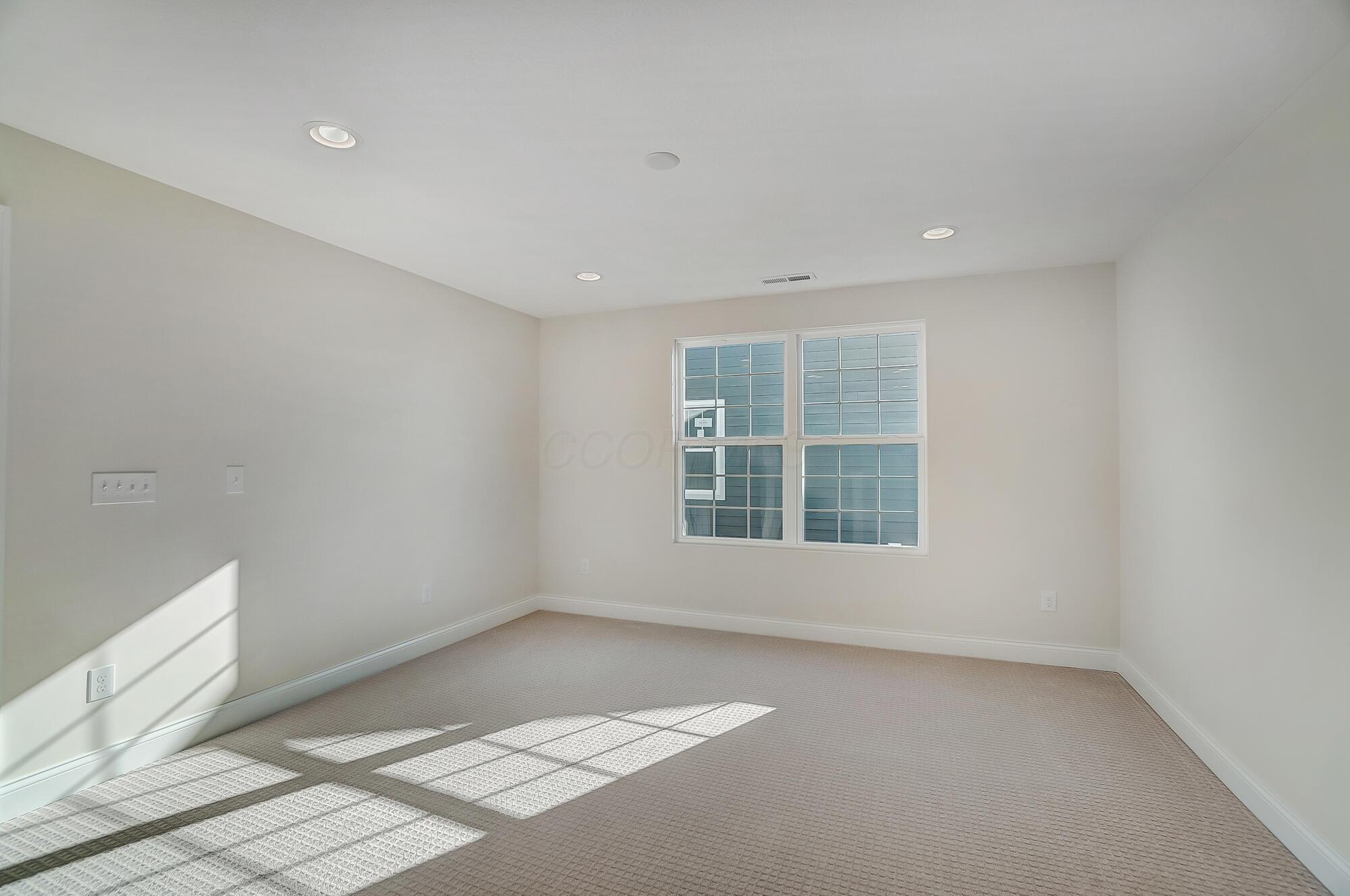 8706 Apricot Way Property Photo 26
