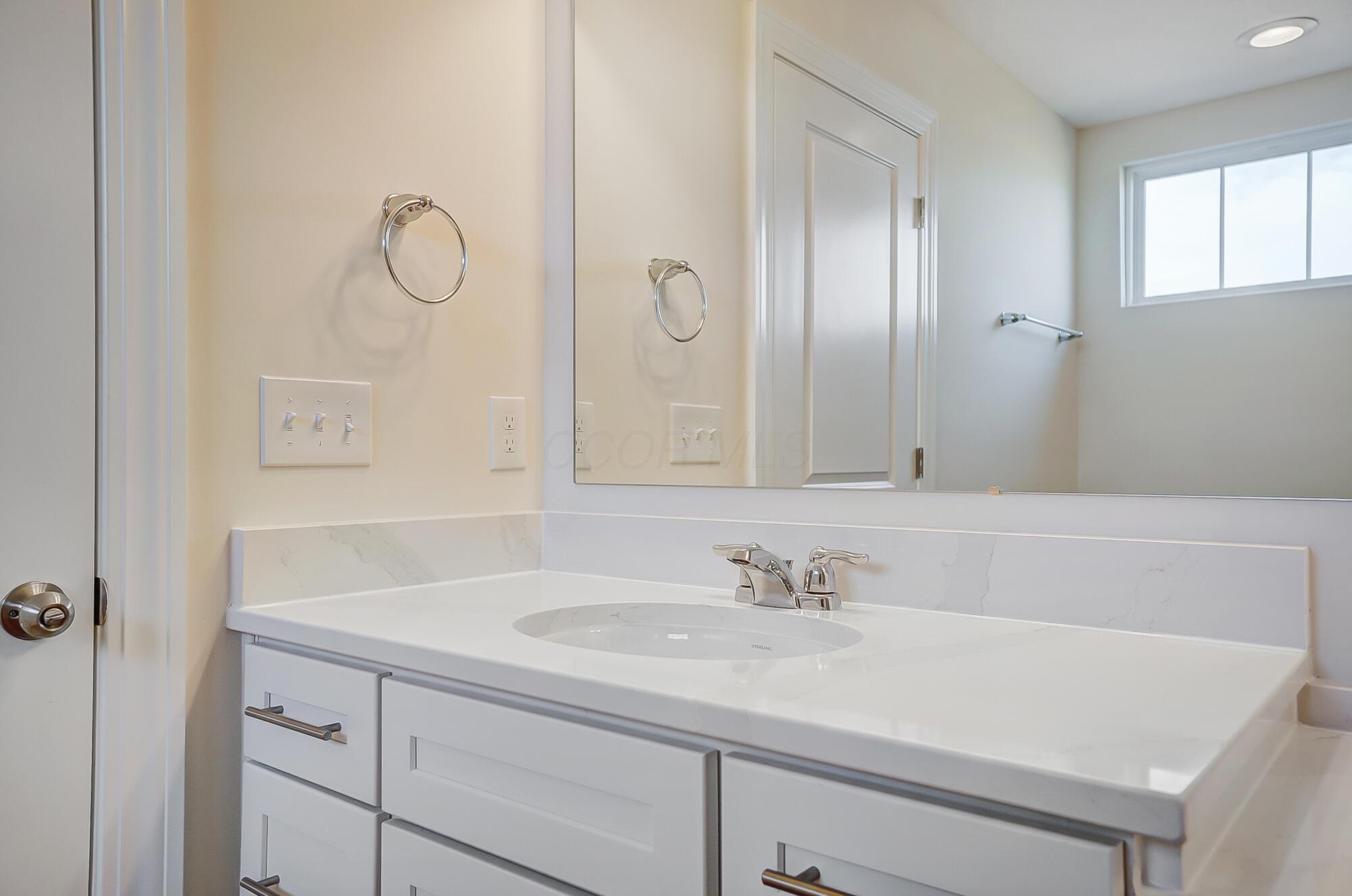 8706 Apricot Way Property Photo 34
