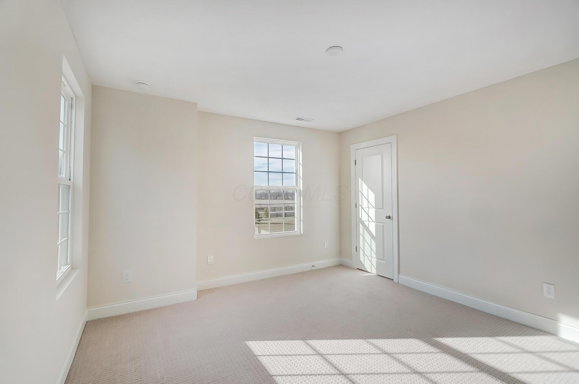 8706 Apricot Way Property Photo 41