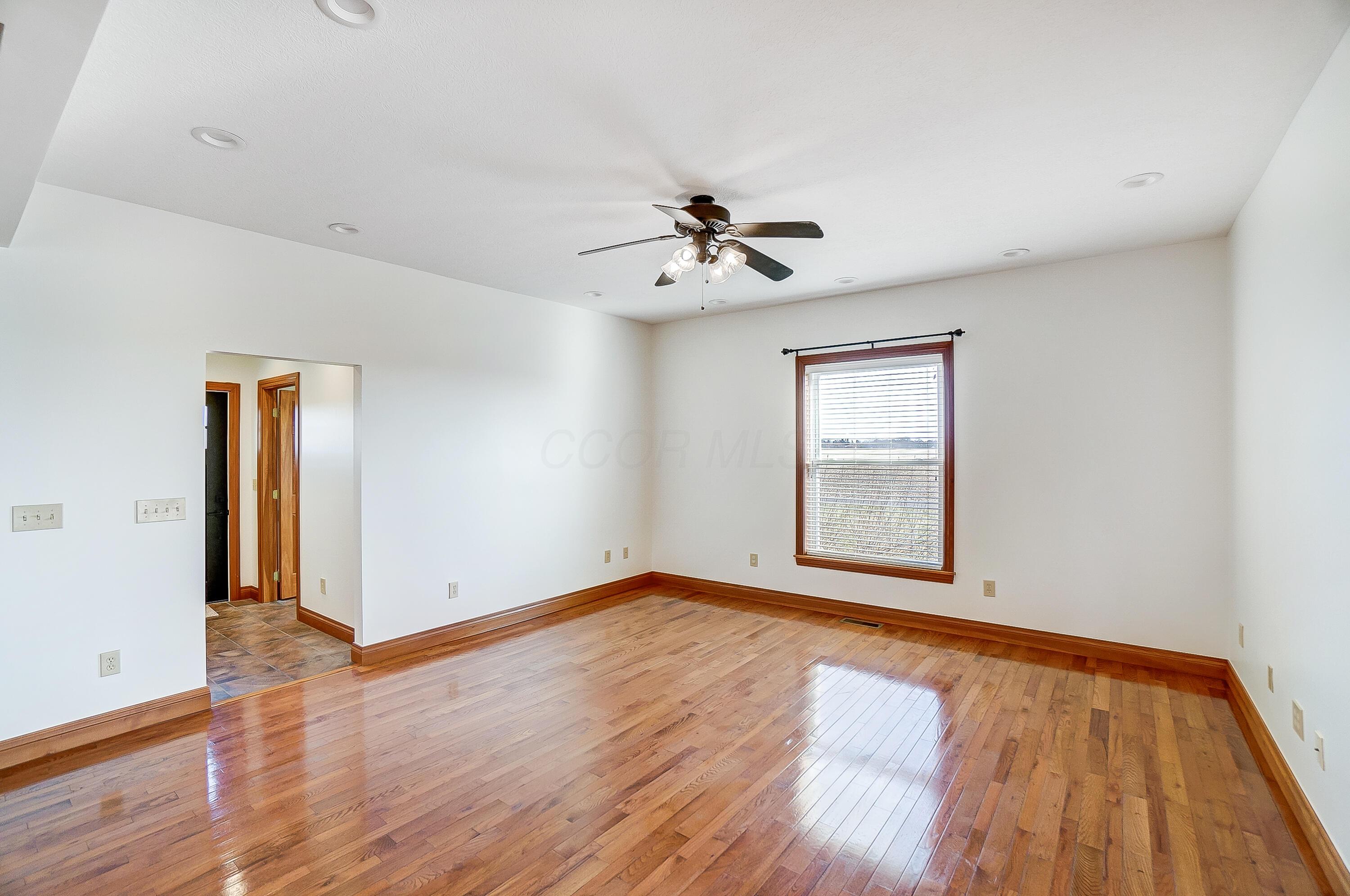 3333 Hoppes Road Property Photo 5