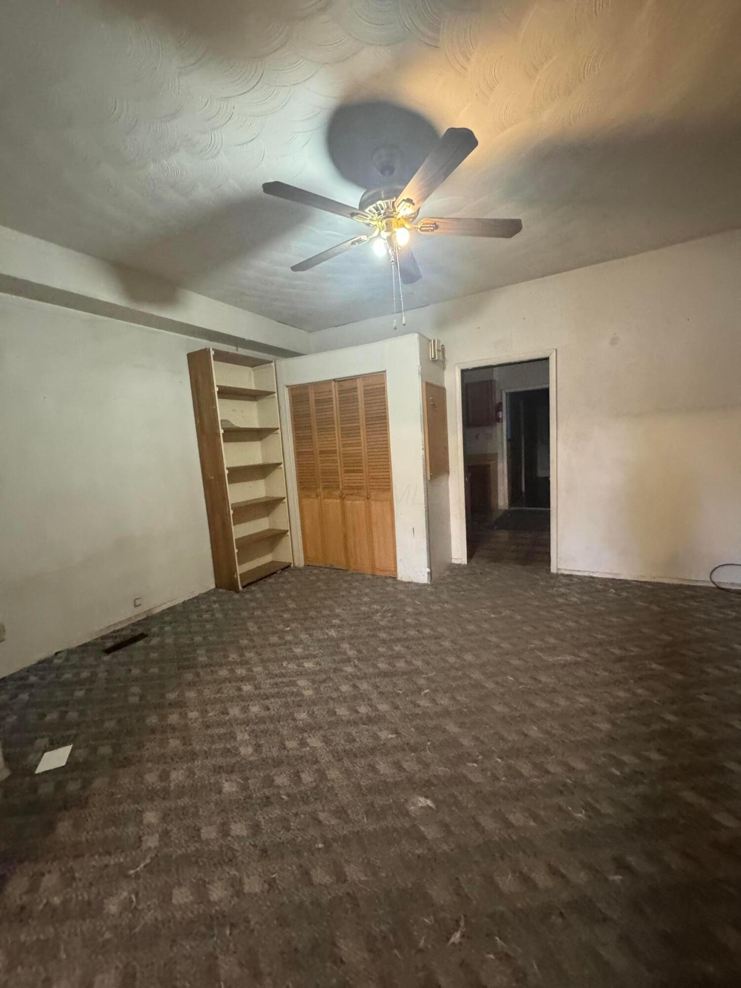 377 E 4th Street Property Photo 3