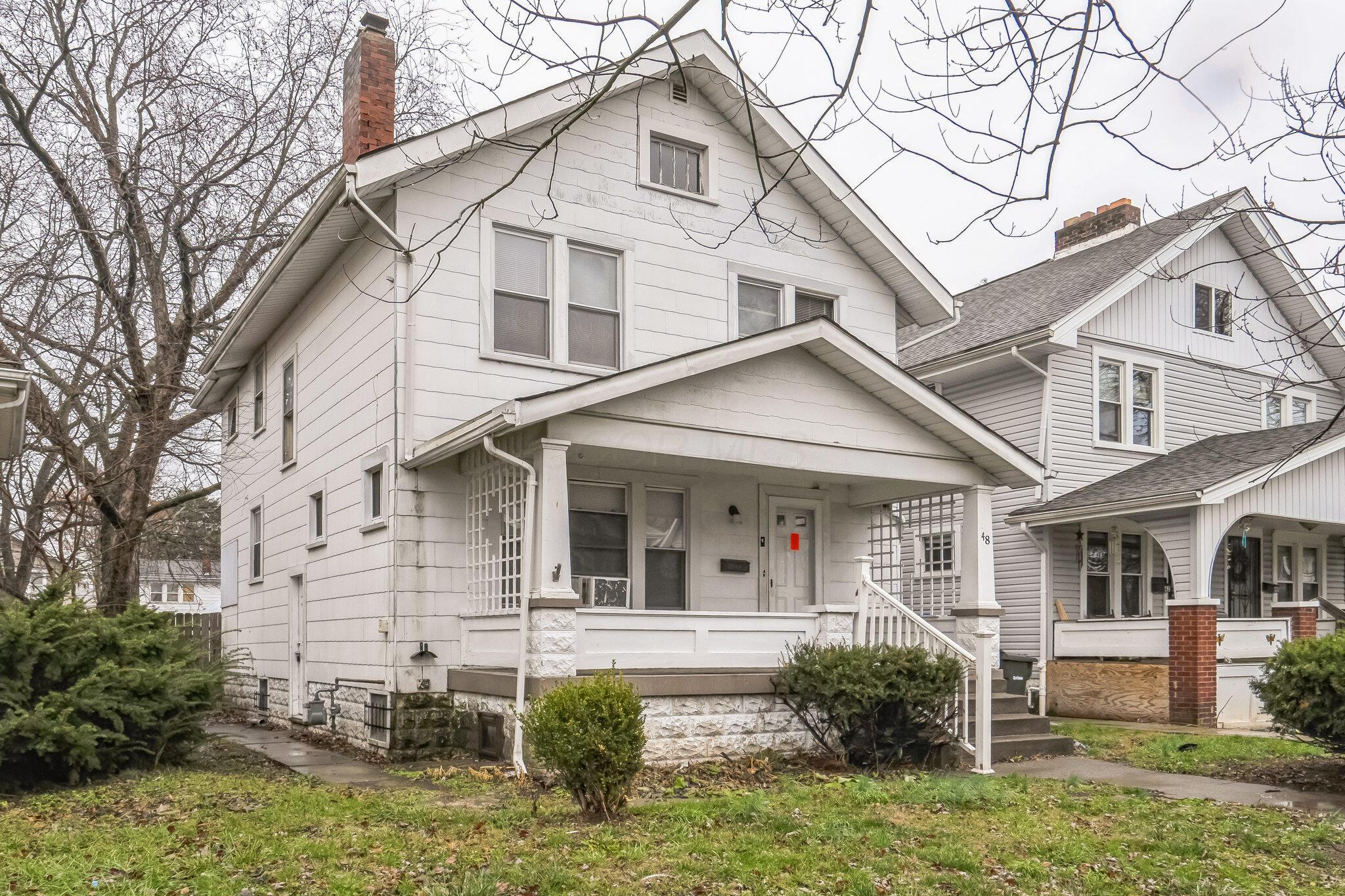 48 N Roys Avenue Property Photo 2