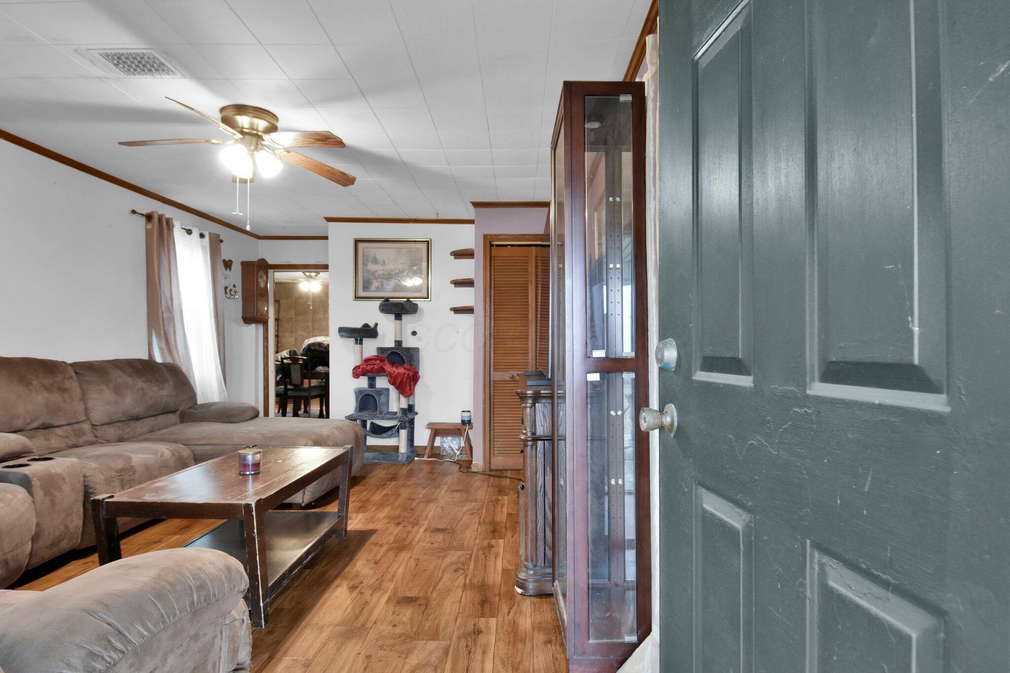 4417 Beechgrove Road Property Photo 2