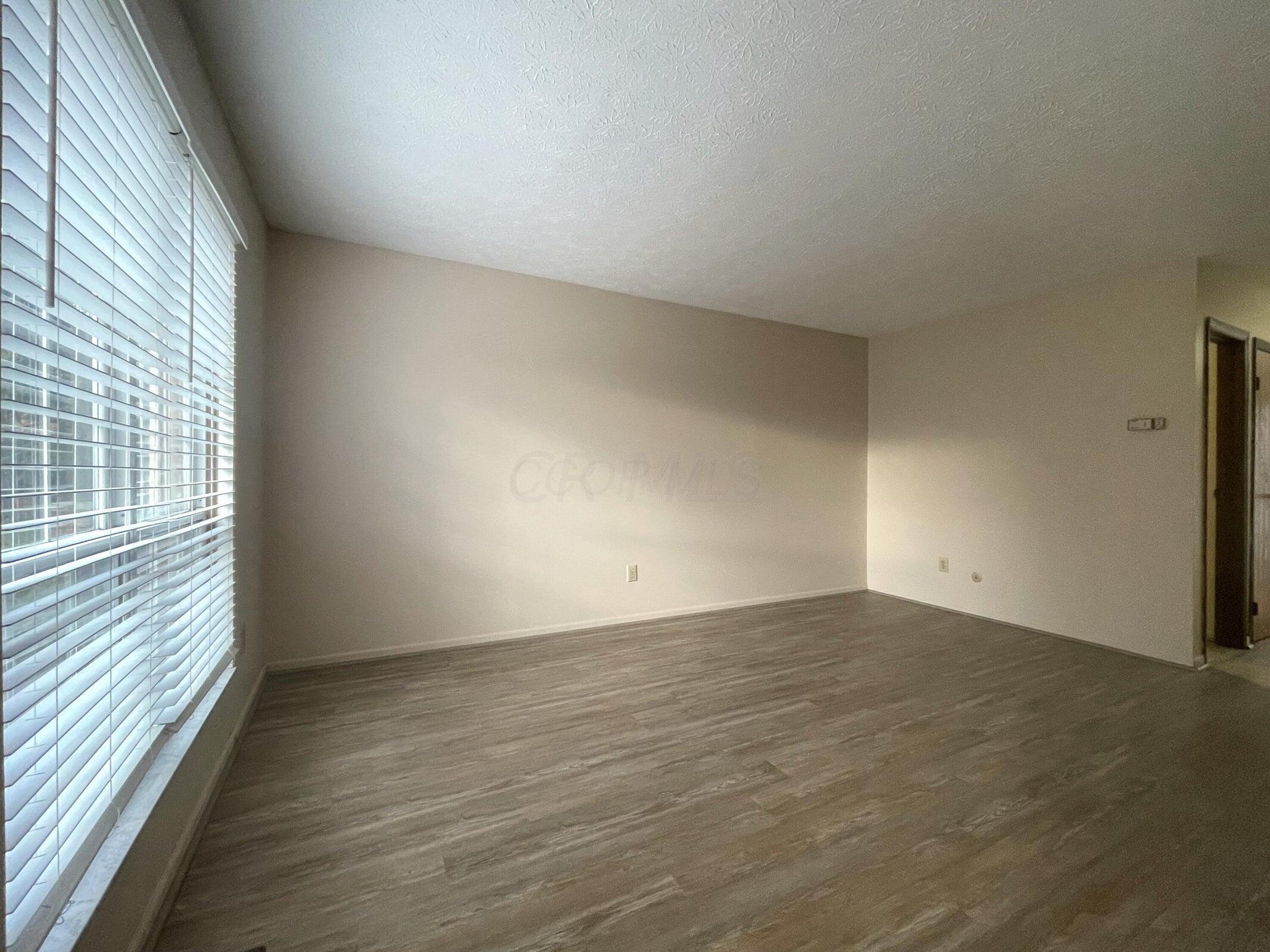 5274-5280 Portland Street Property Photo 3