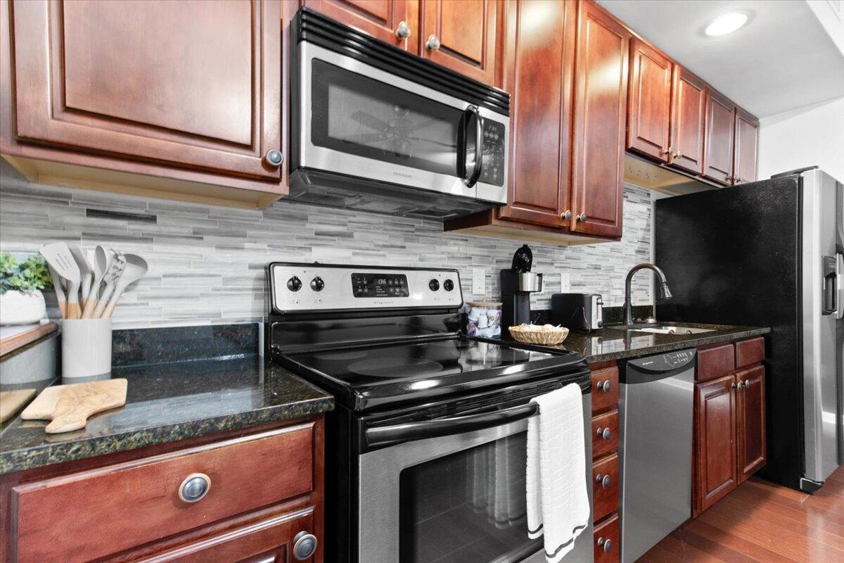 78 E Chestnut Street, 507 Property Photo 4