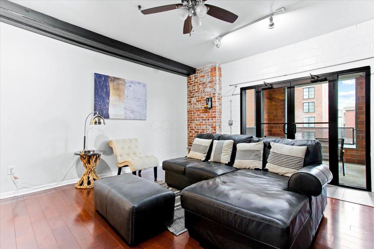 78 E Chestnut Street, 507 Property Photo 7