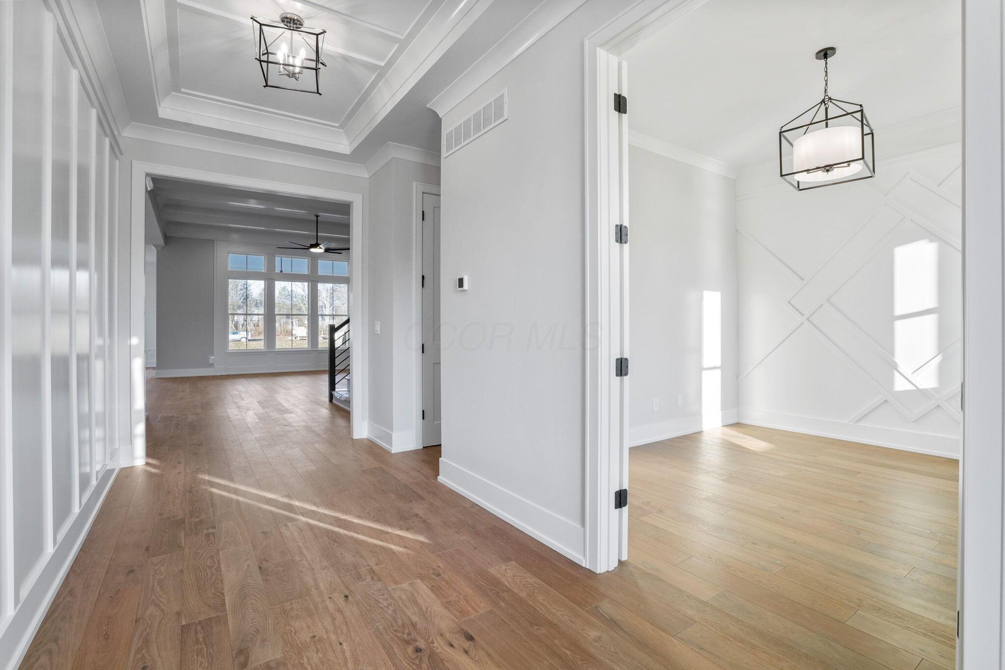 11375 Gold Finch Drive Property Photo 6