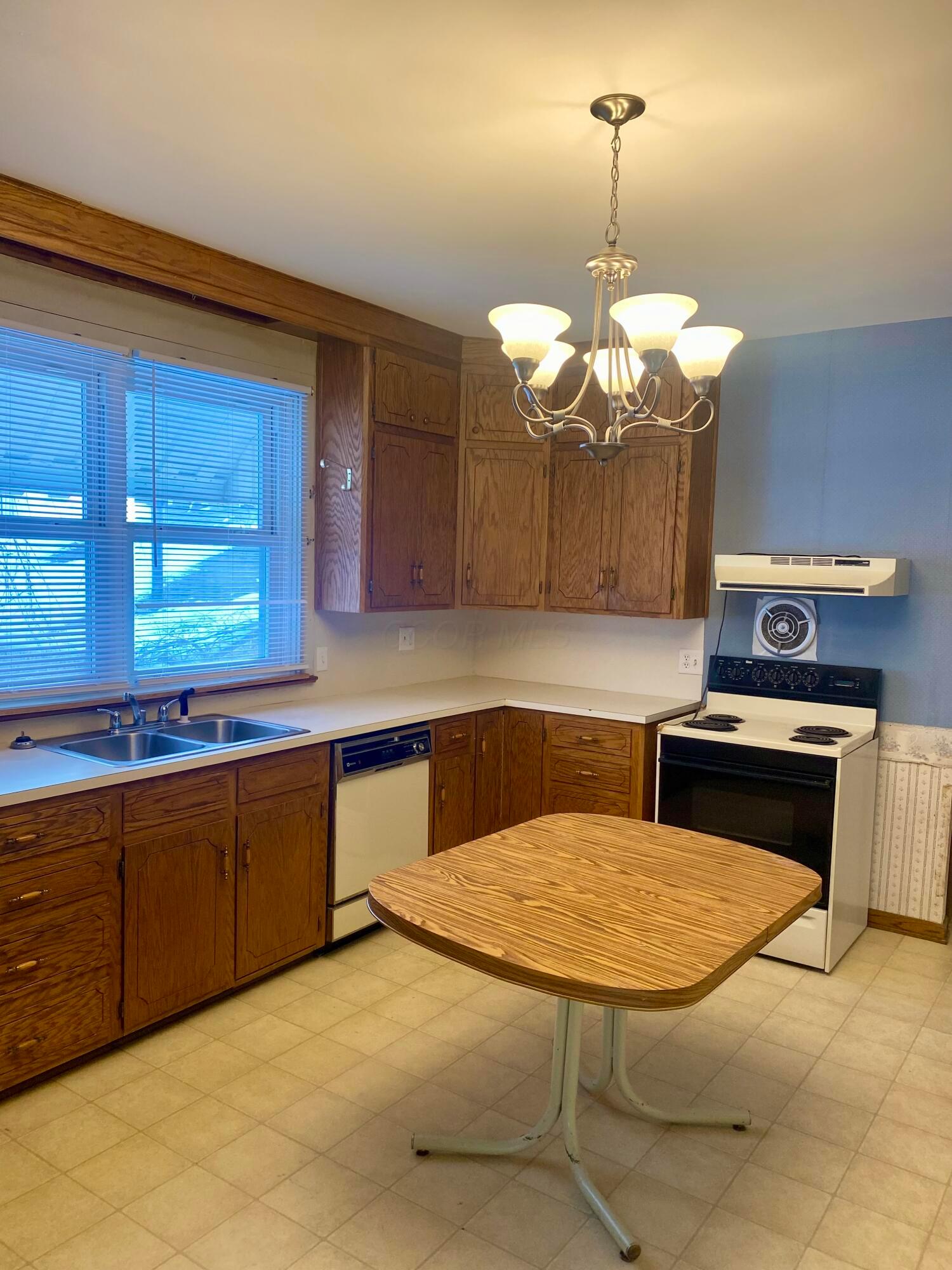 224 Rosehill Avenue Property Photo 12