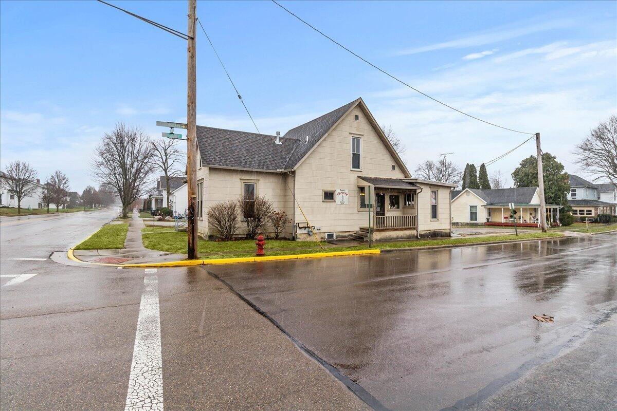 269 W Main Street Property Photo 1