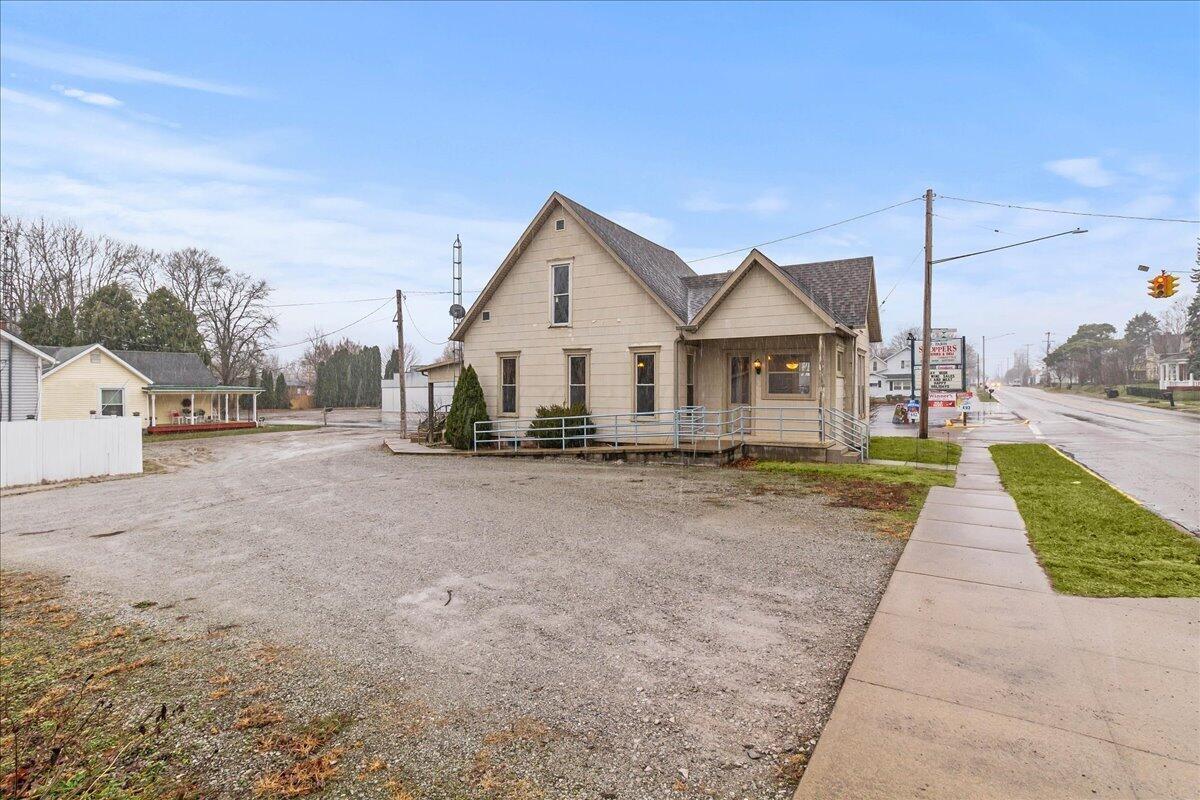 269 W Main Street Property Photo 3