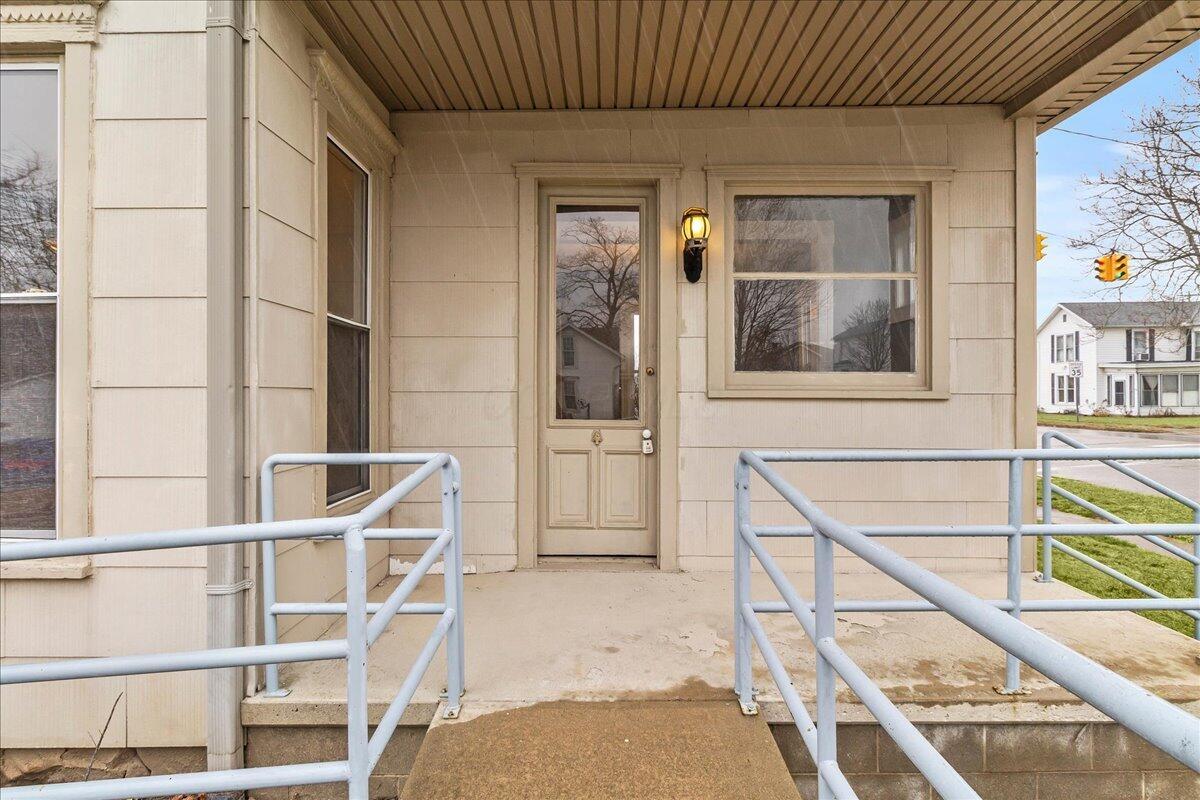 269 W Main Street Property Photo 7