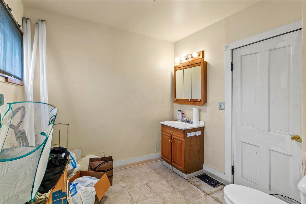 269 W Main Street Property Photo 27