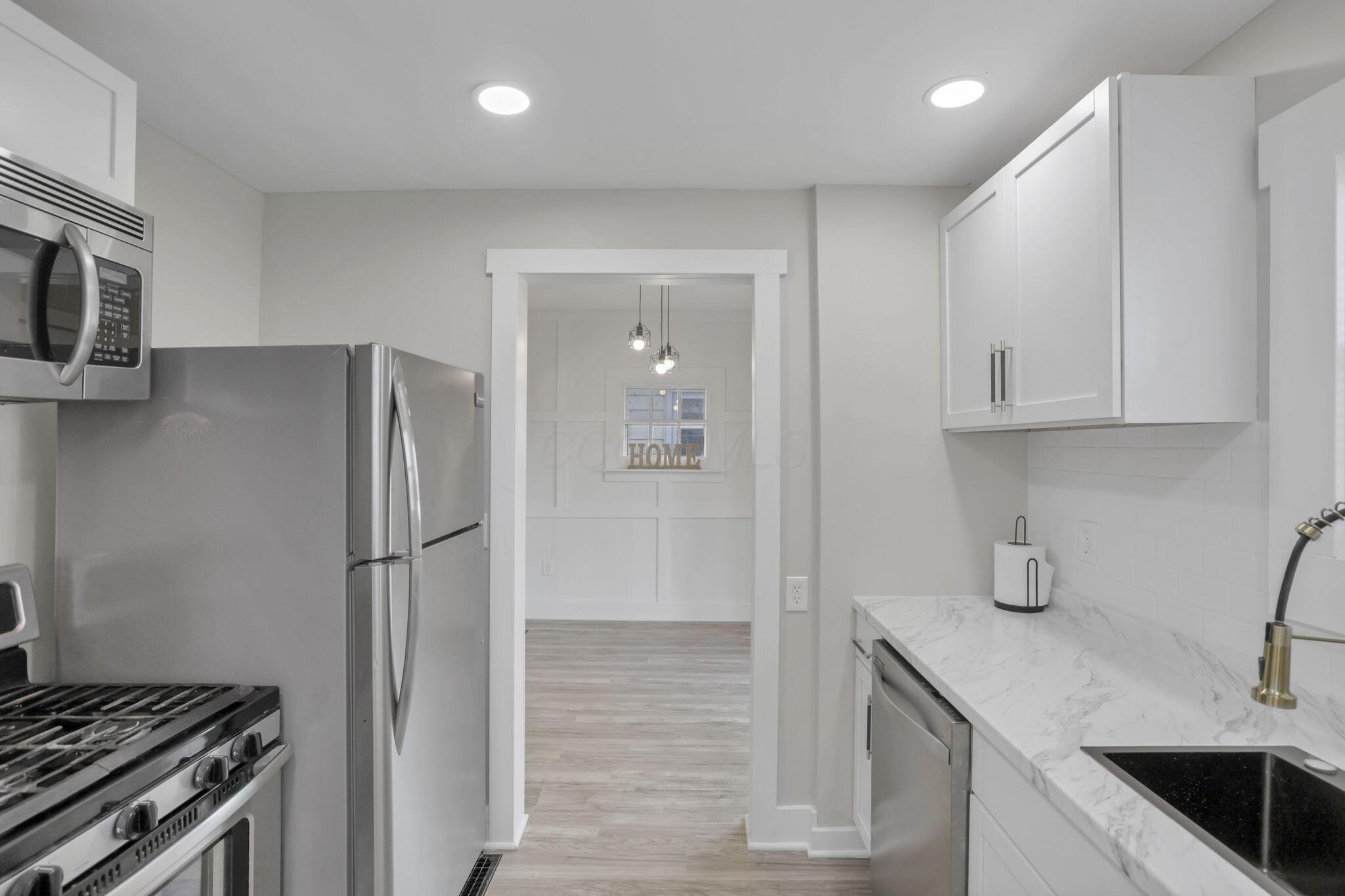 724 S Ogden Avenue Property Photo 19